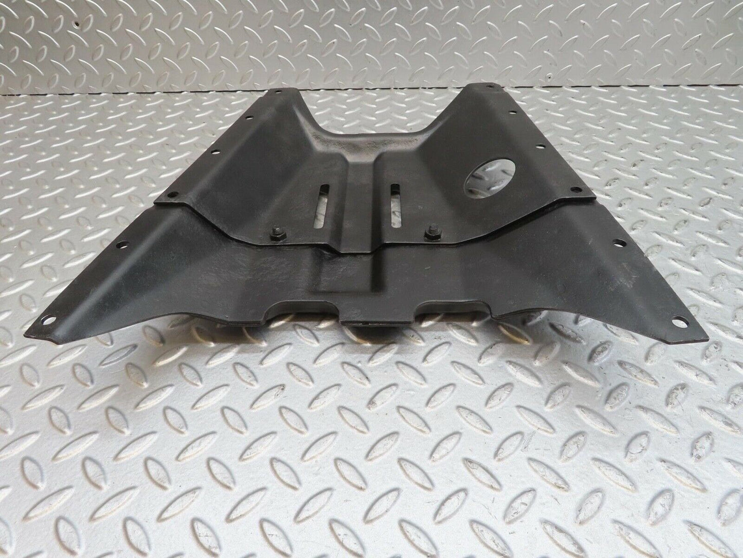 13776 Mercedes-Benz R107 450SL Gearbox Mount Bracket