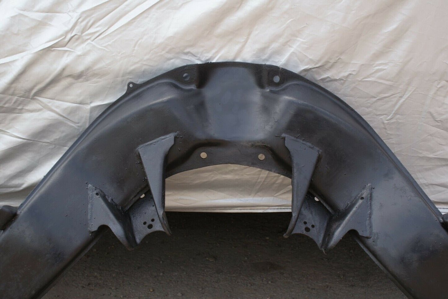 3174 Mercedes-Benz W115 220D Rear Subframe Axle Carrier Suspension