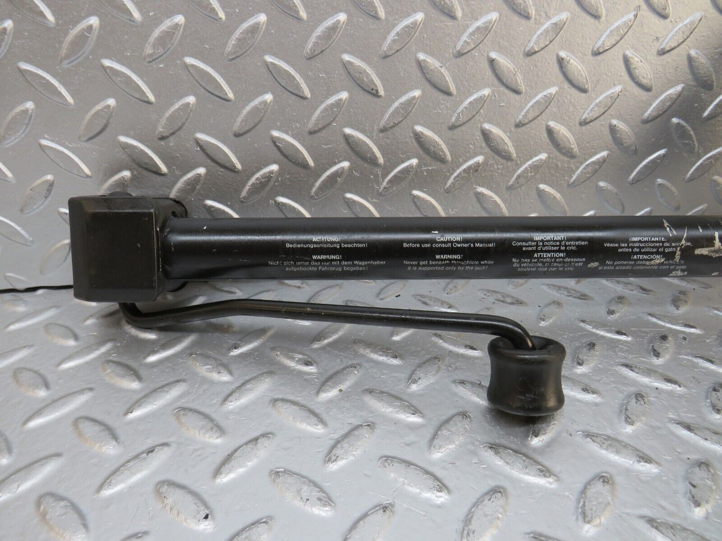 32730 Mercedes-Benz W124 Car Jack 1245830315