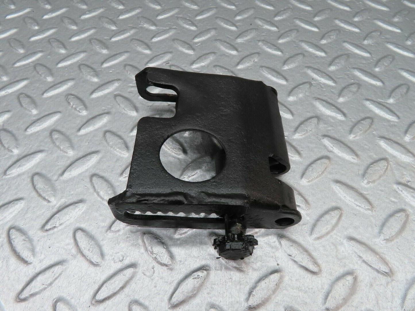 17992 Mercedes-Benz W123 200 Alternator Generator Bracket