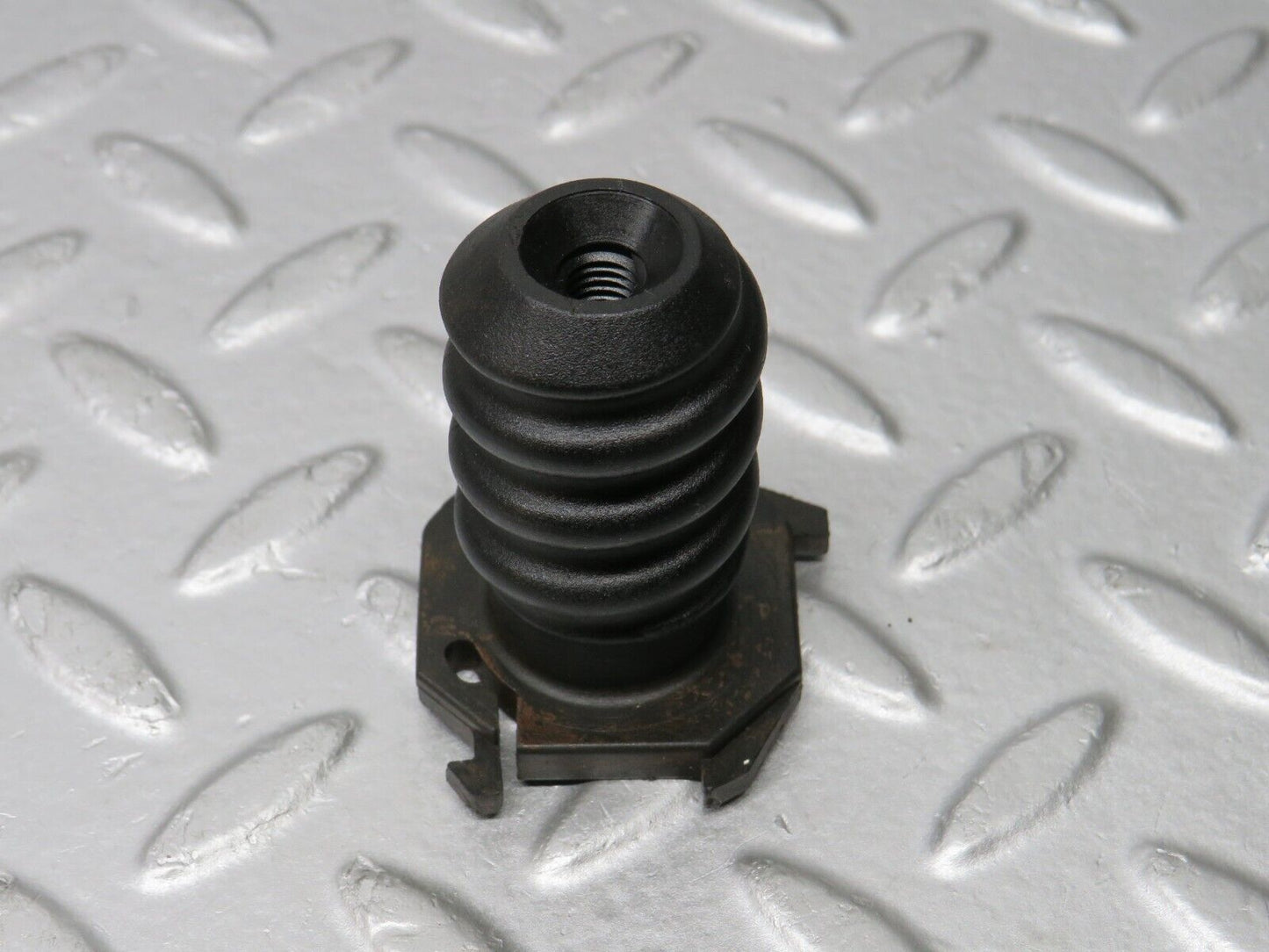 38945 Mercedes-Benz W201 190E 2.6L Spare Wheel Holder 1248980765