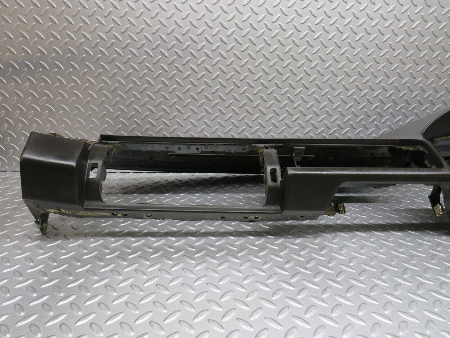 38610 Mercedes-Benz R129 280SL Coupe Dashboard Black
