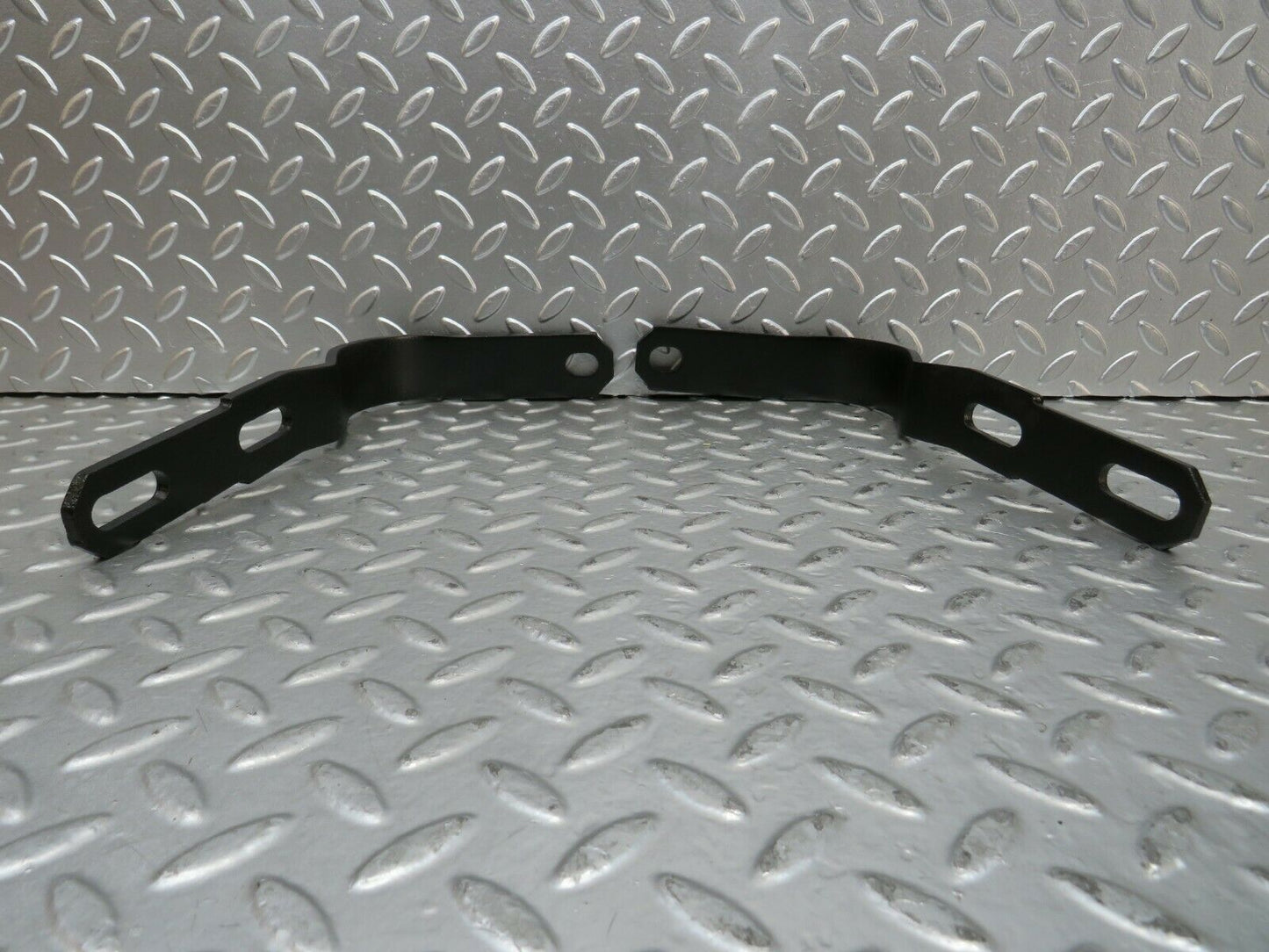 23390 Mercedes-Benz W116 350SE Front Bumper Bracket Pair