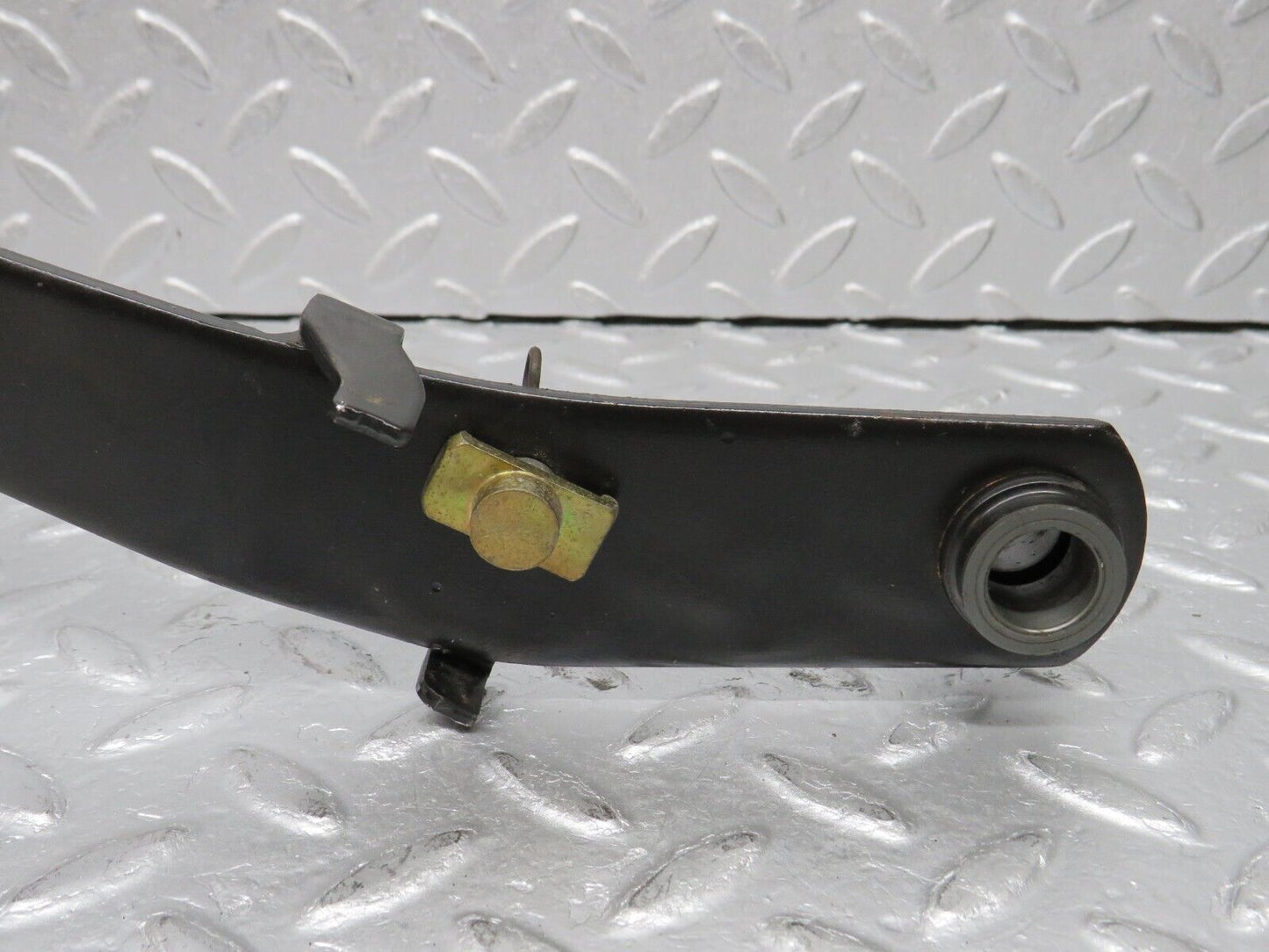 38811 Mercedes-Benz W201 190E 2.6L Brake Pedal With Rubber 1232910082