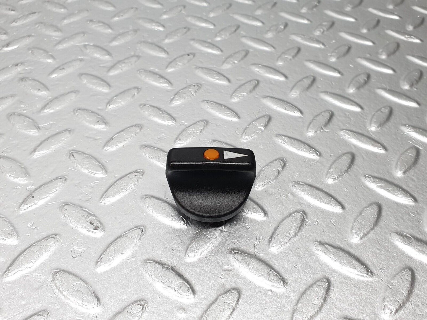 40767 Mercedes-Benz W123 300D Headlight Switch Knob 1265400083