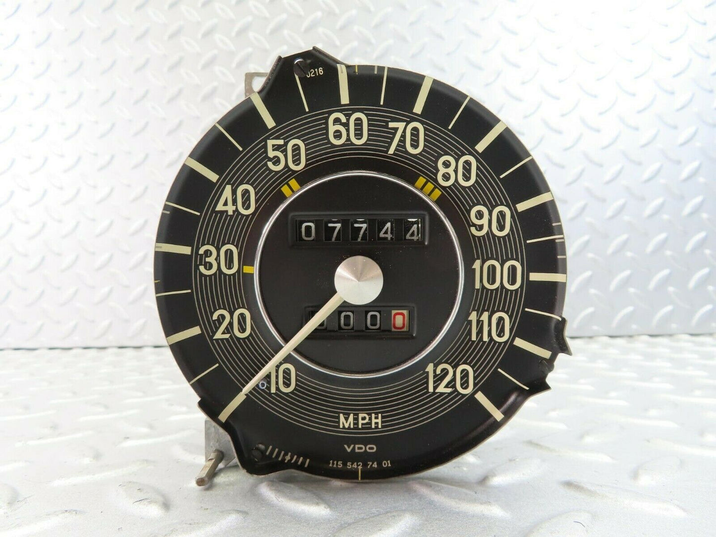 8185 Mercedes-Benz W115 Instrument Cluster Speedometer 1155427401