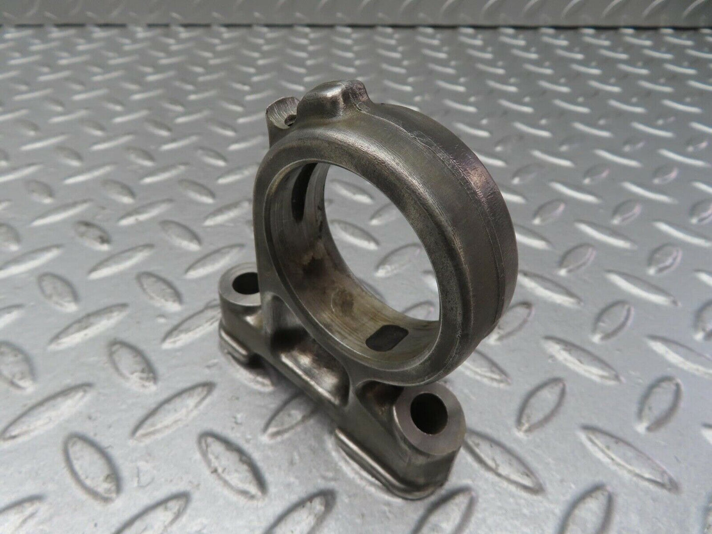 13357 Mercedes-Benz C107 350SLC Coupe Camshaft Tower Bearing 1160512112