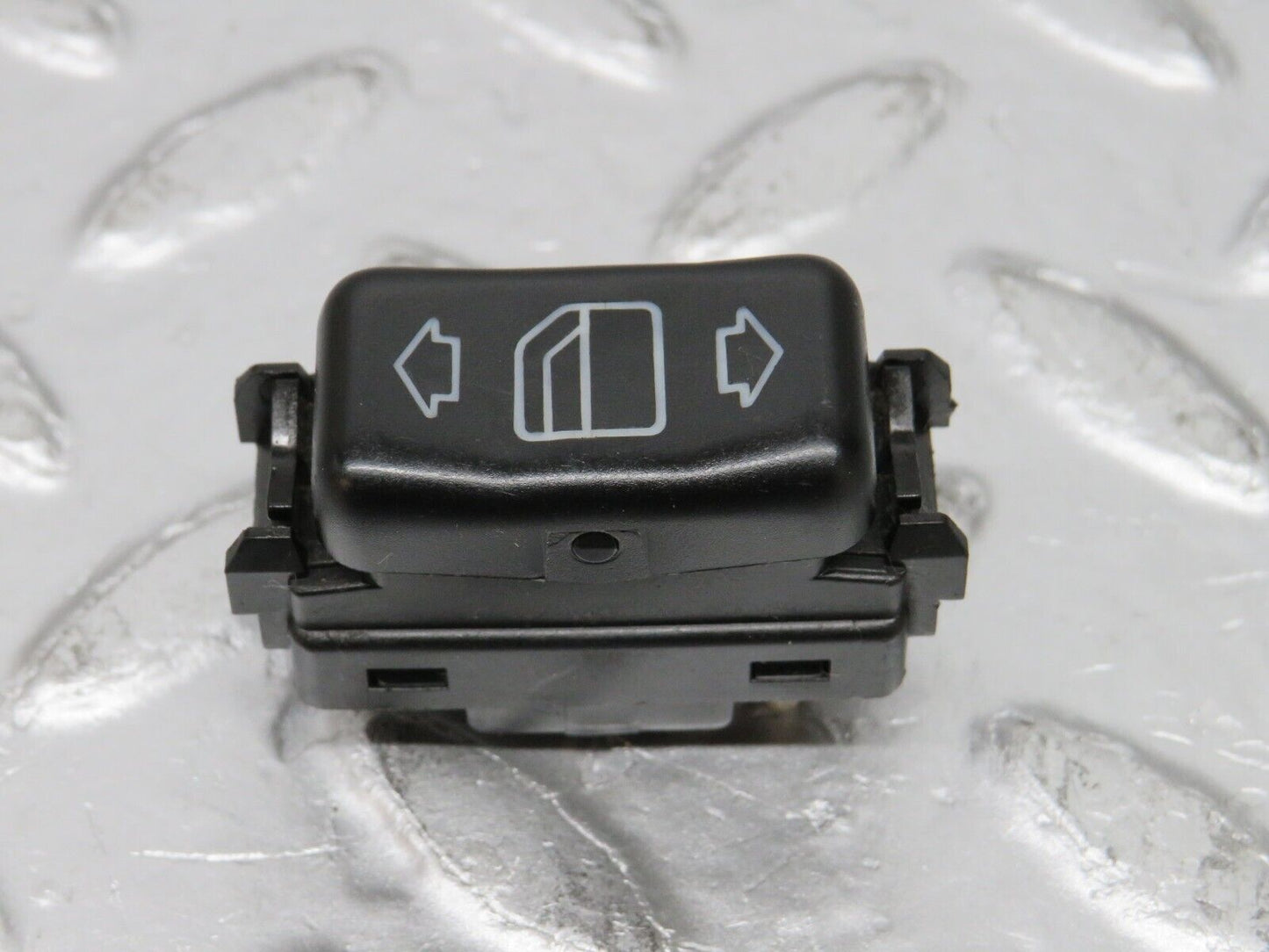 32469 Mercedes-Benz S124 300TE Wagon Electric Window Switch Right 1248204510