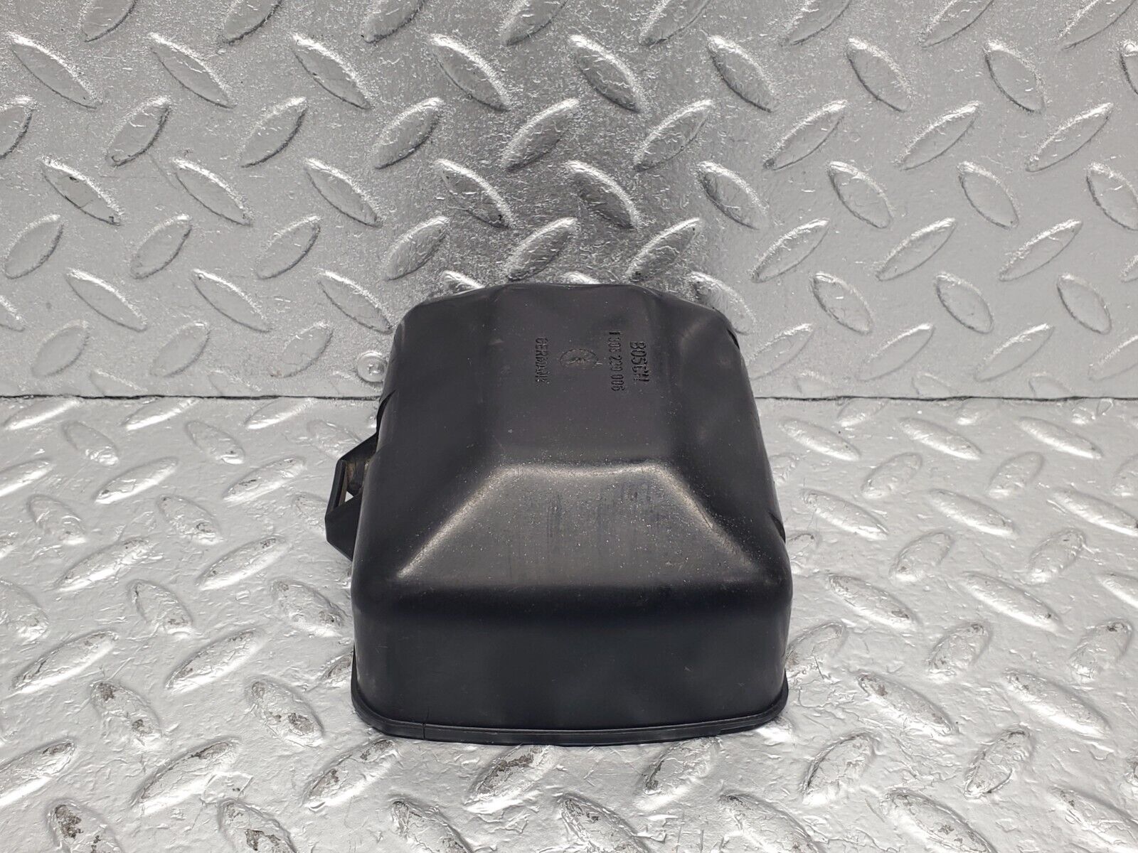 44047820