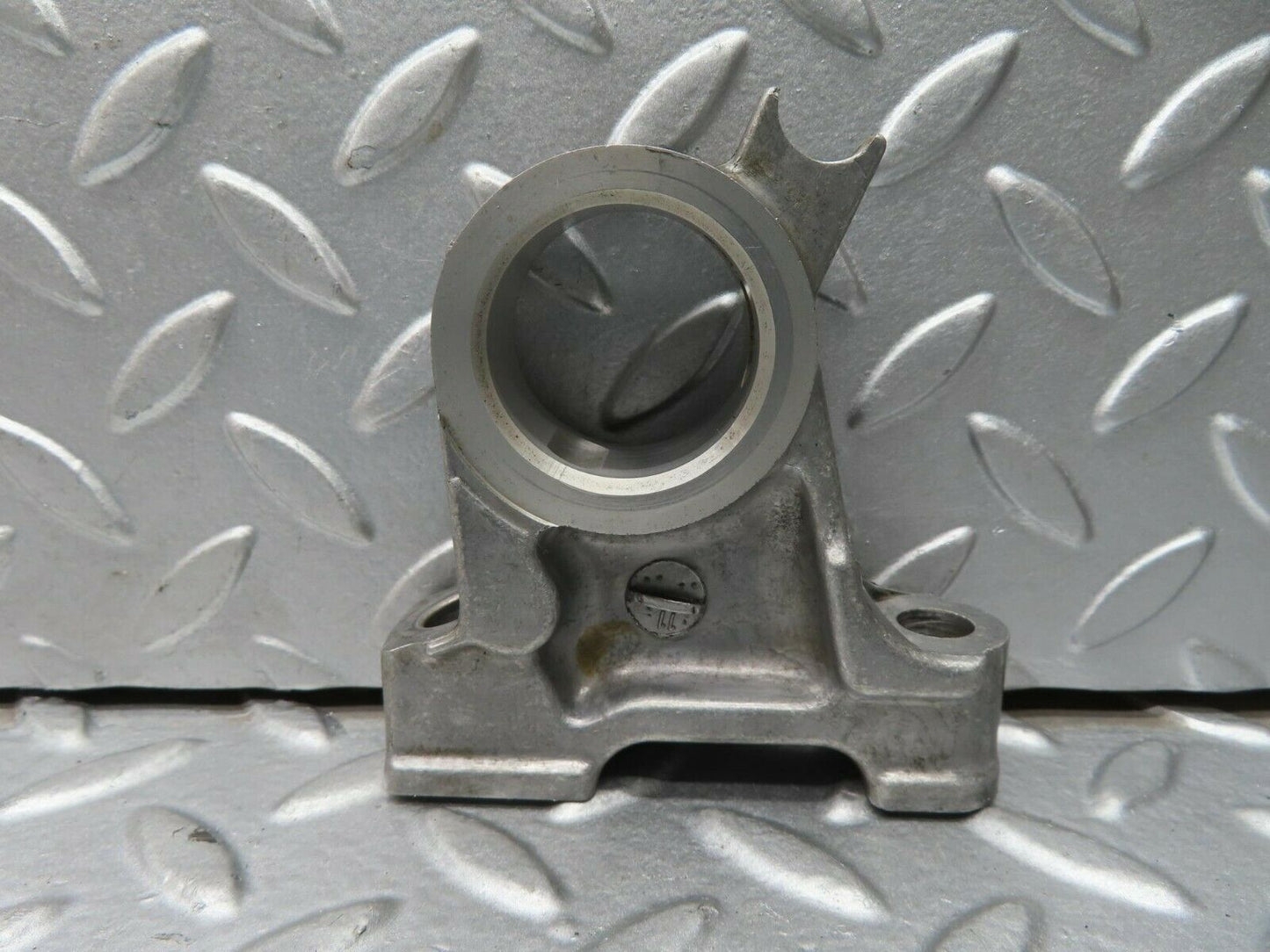 15639 Mercedes-Benz R107 450SL Camshaft Tower Bearing 1160513310
