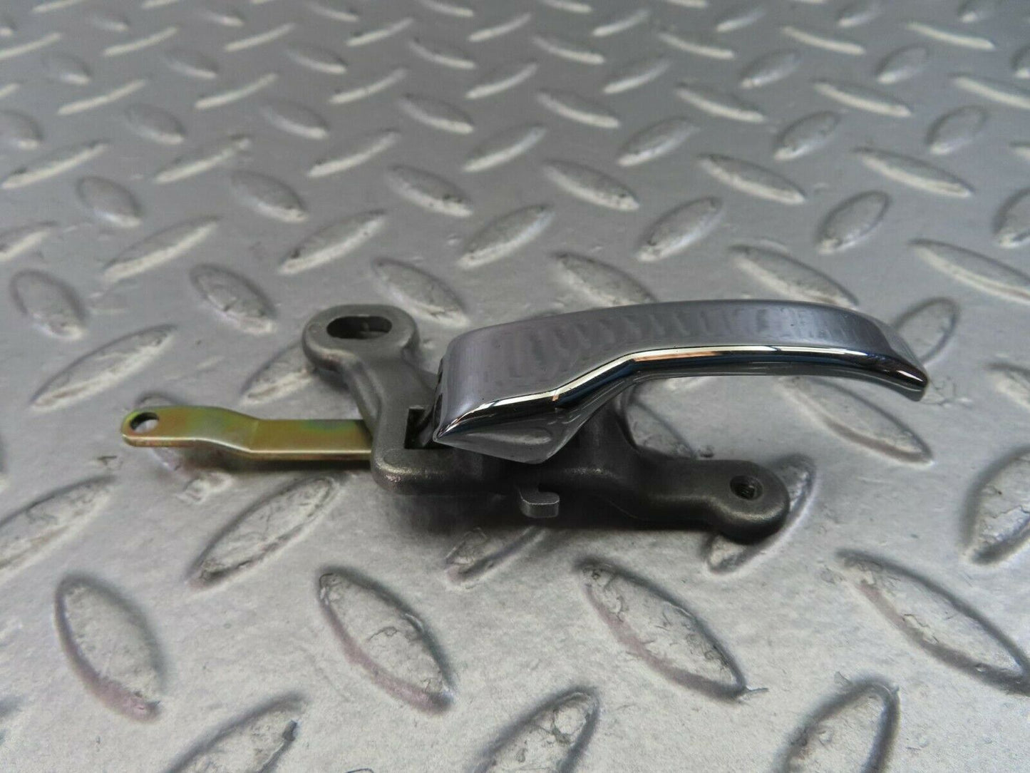 10758 Mercedes-Benz W123 230E Right Interior Door Handle
