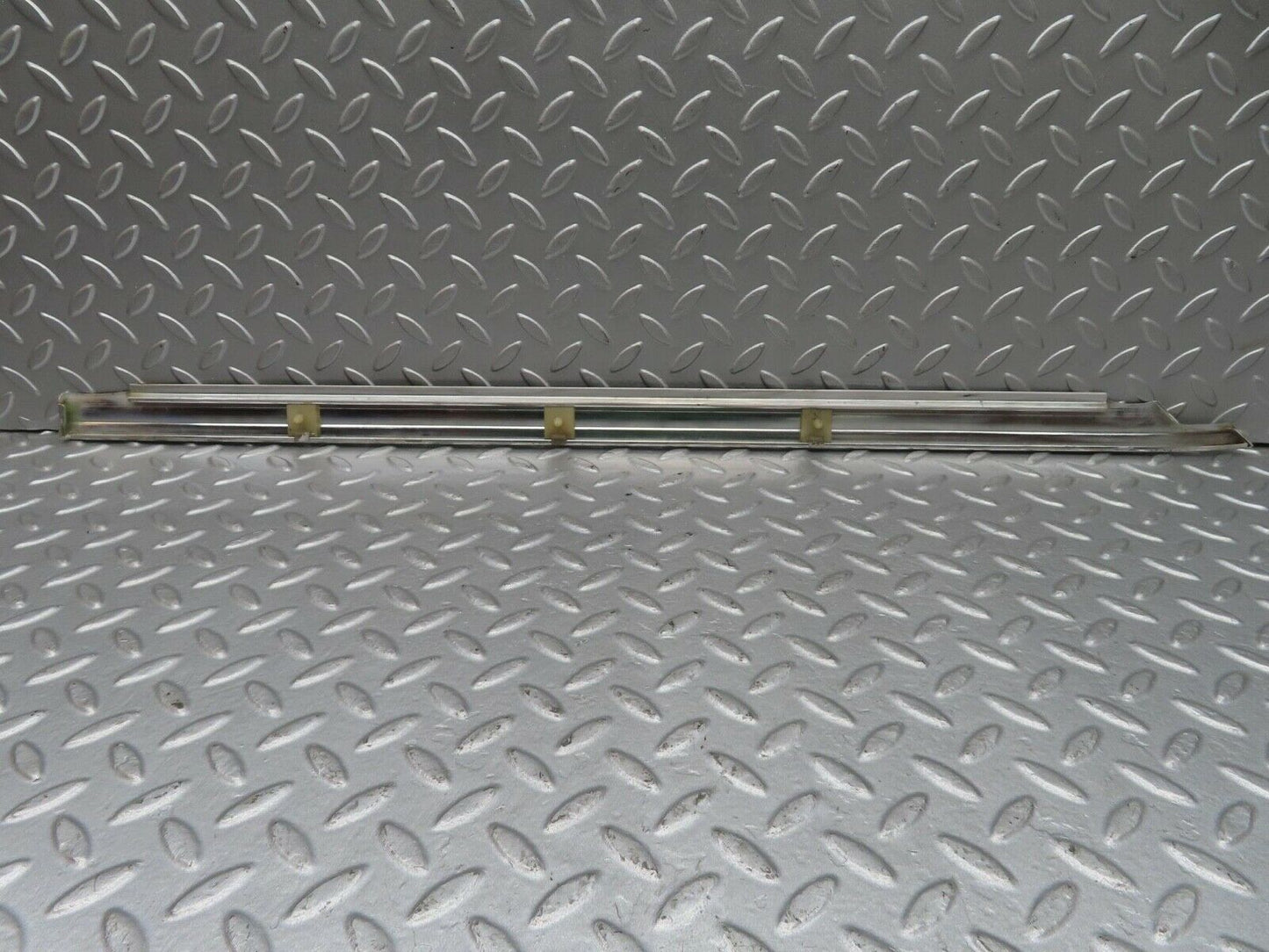 13030 Mercedes-Benz W111 220S Front Left Door Chrome Moulding Trim