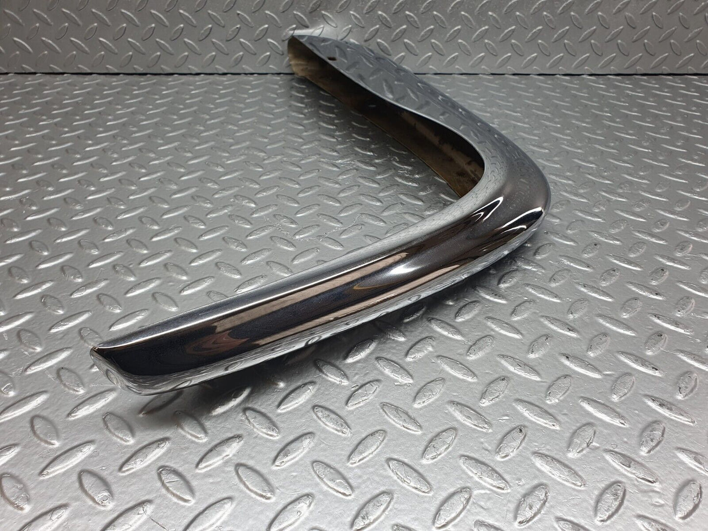 43399 Mercedes-Benz W108 280SE Front Right Upper Bumper Chrome