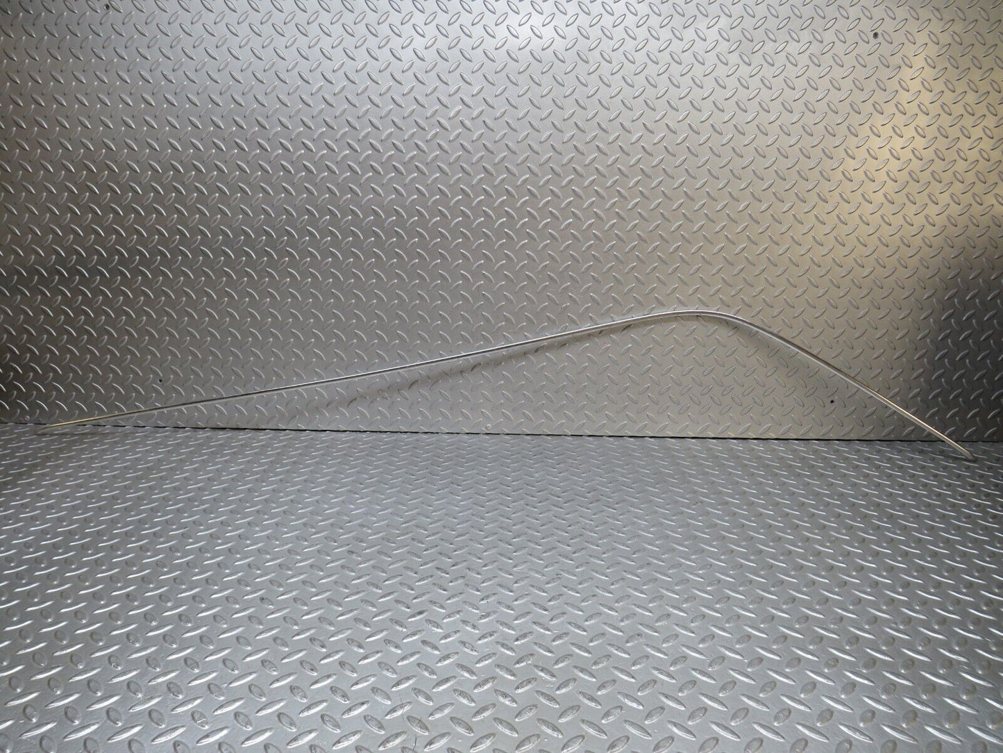 37382 Mercedes-Benz W109 300SEL Roof Chrome Moulding Left Side