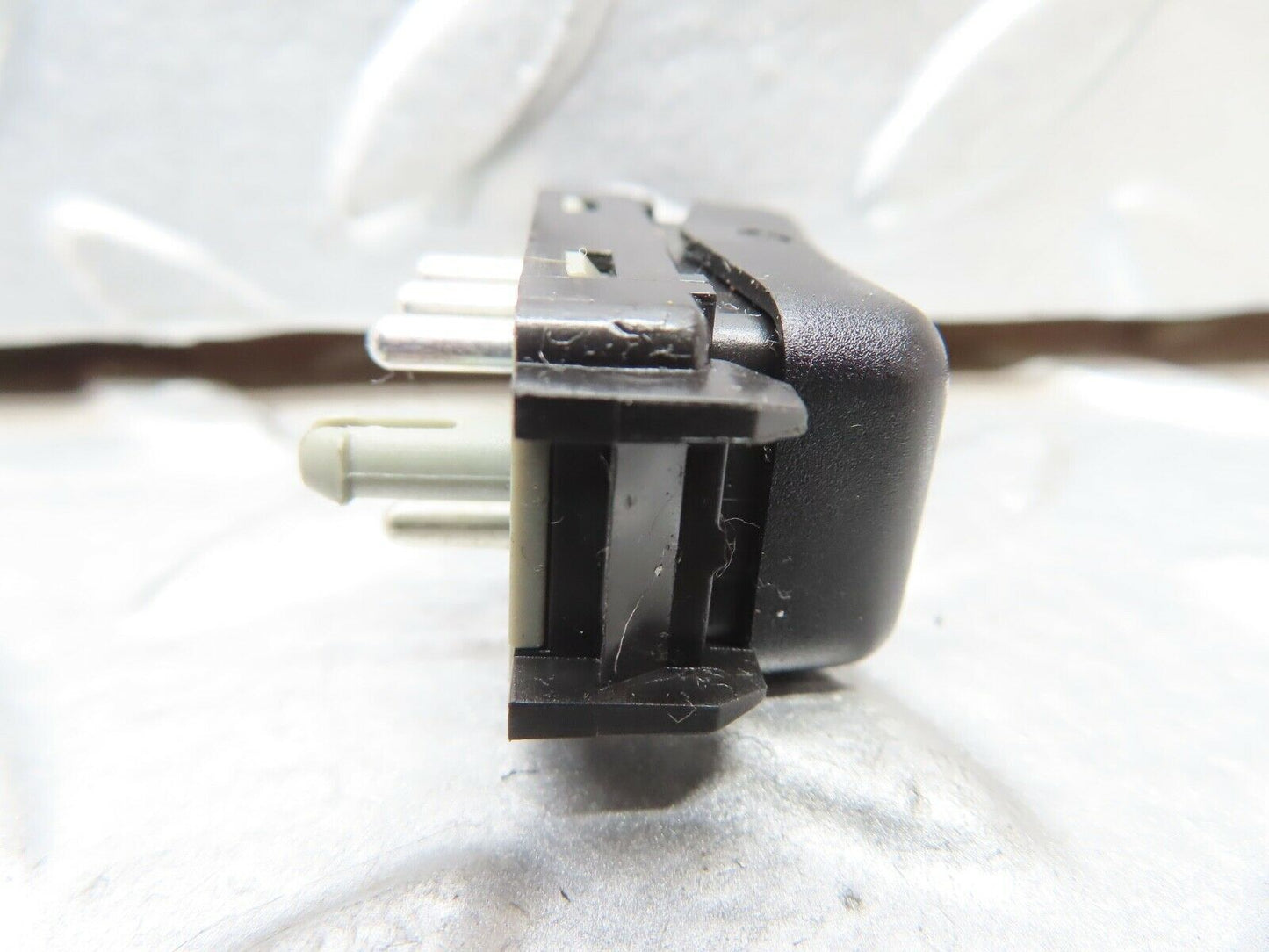 19724 Mercedes-Benz C140 CL420 Coupe Central Locking Switch 2028203910