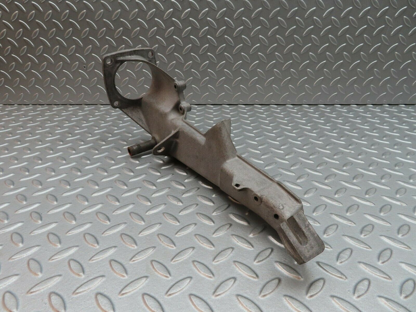 5122 Mercedes-Benz R107 350SL Brake Pedal Bracket 1072941101