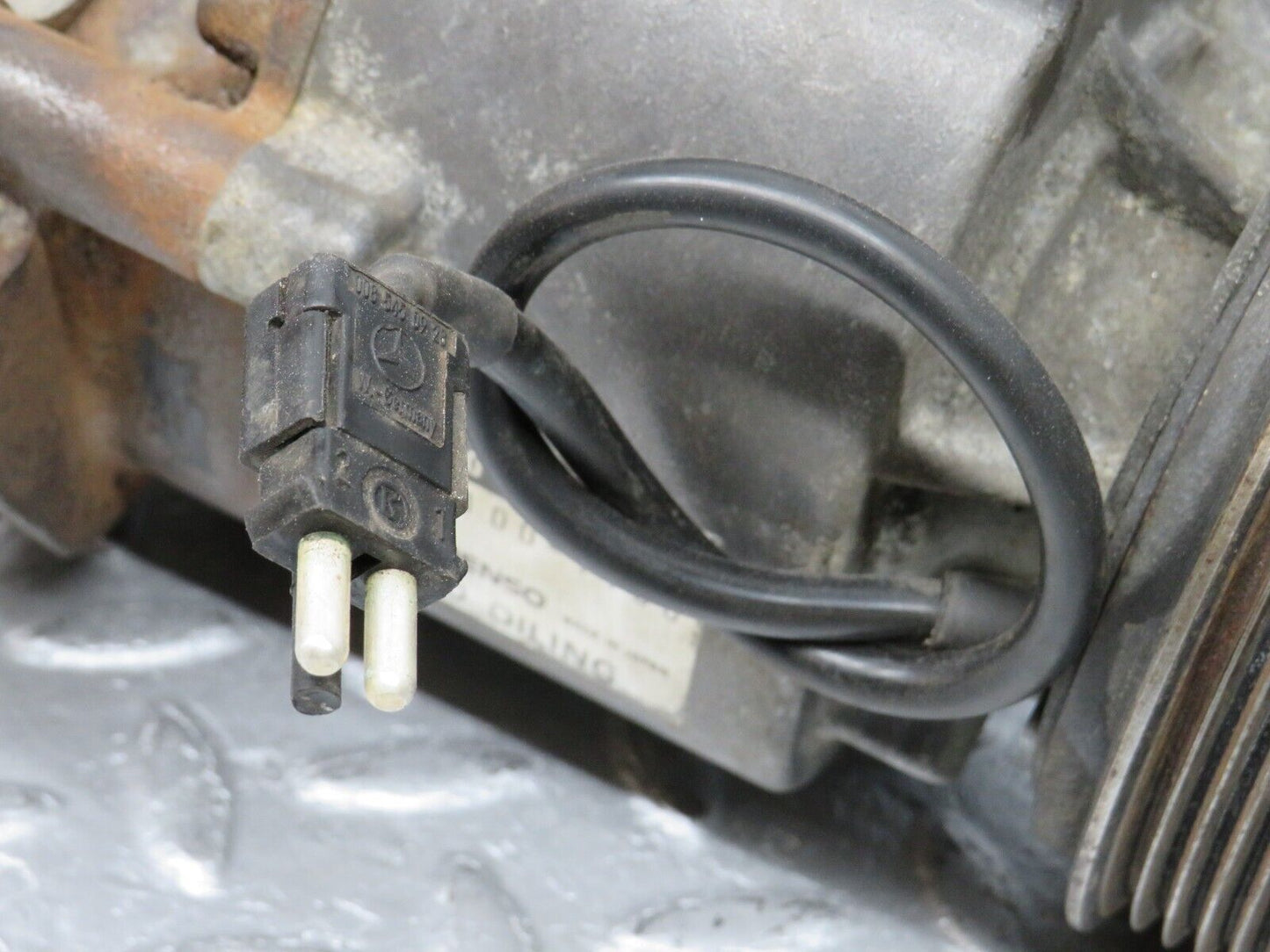 38624 Mercedes-Benz R129 280SL Coupe Exhaust Secondary Air Pump Denso 0001402685 1041400081