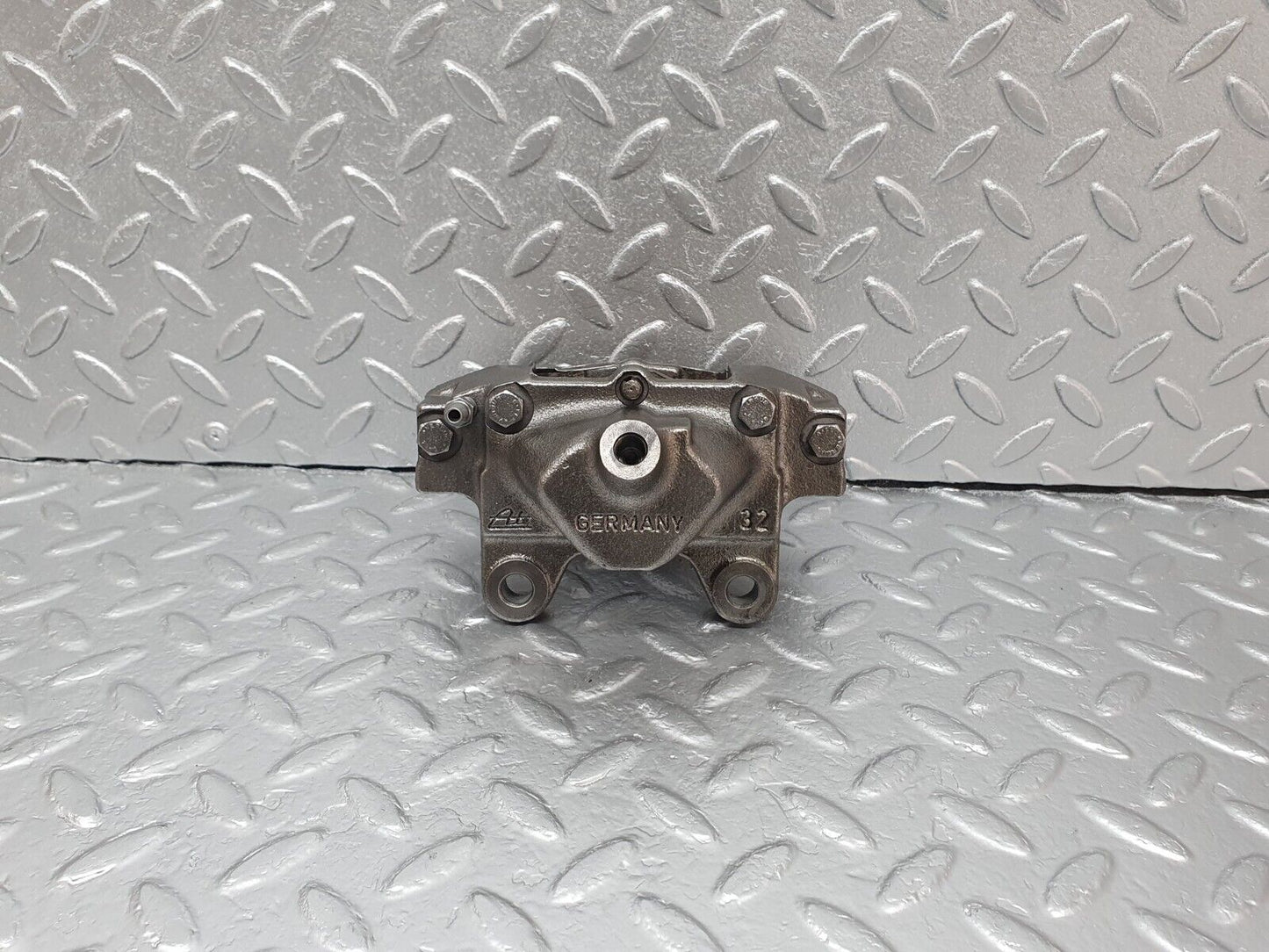 42113 Mercedes-Benz W202 C200 Rear Right Brake Caliper ATE 32