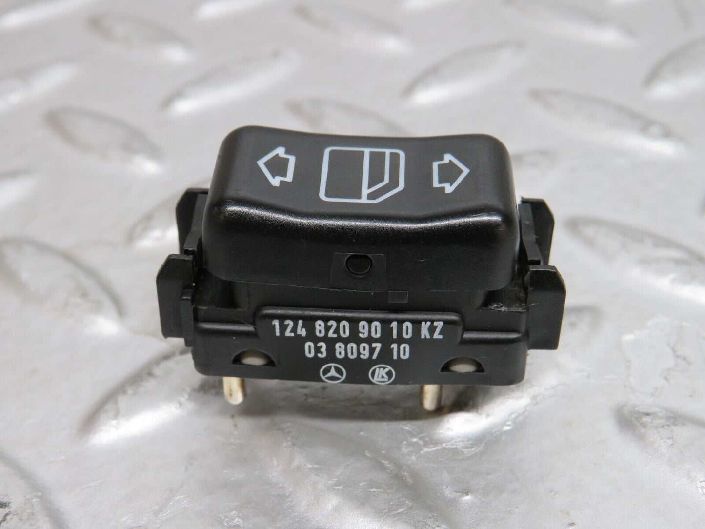 29188 Mercedes-Benz C124 320CE Coupe Right Electric Window Switch 1248209010