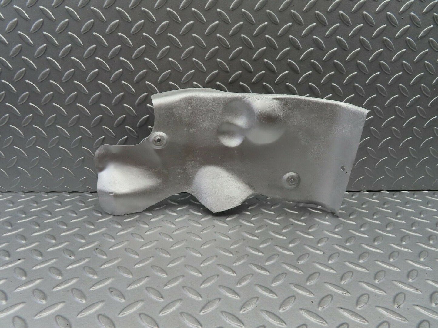 5925 Mercedes-Benz W123 200 Exhaust Heat Shield