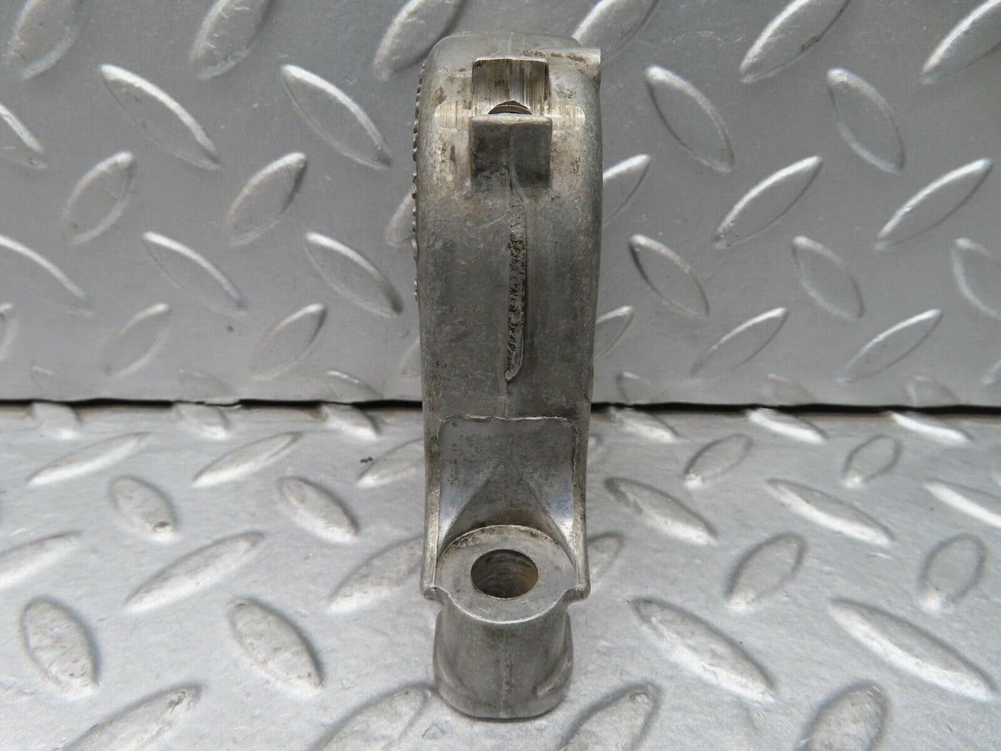 16719 Mercedes-Benz C107 380SLC Camshaft Tower Bearing 1160514612