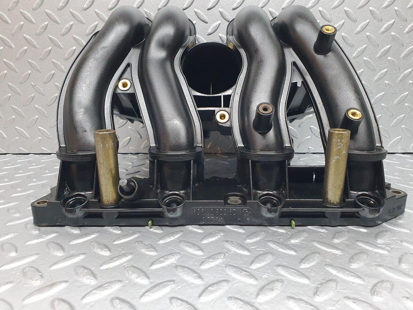 41936 Mercedes-Benz W202 C200 Intake Manifold 1111402201