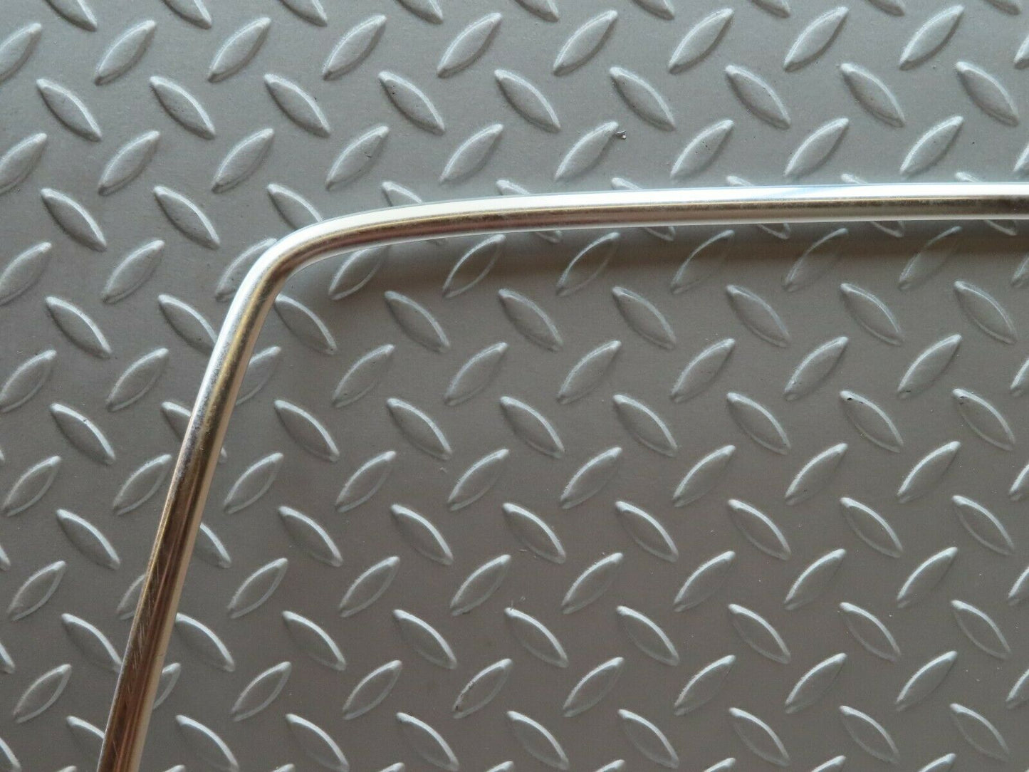 4027 Mercedes-Benz S123 200T Wagon Rear Windscreen Chrome Moulding Trim