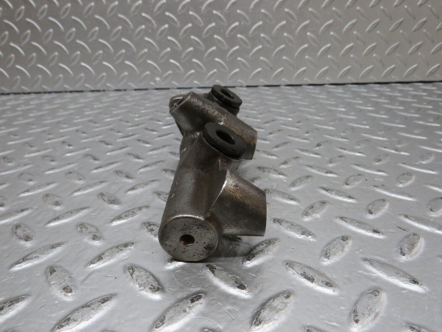 32139 Mercedes-Benz W123 230E Brake Master Cylinder Bendix