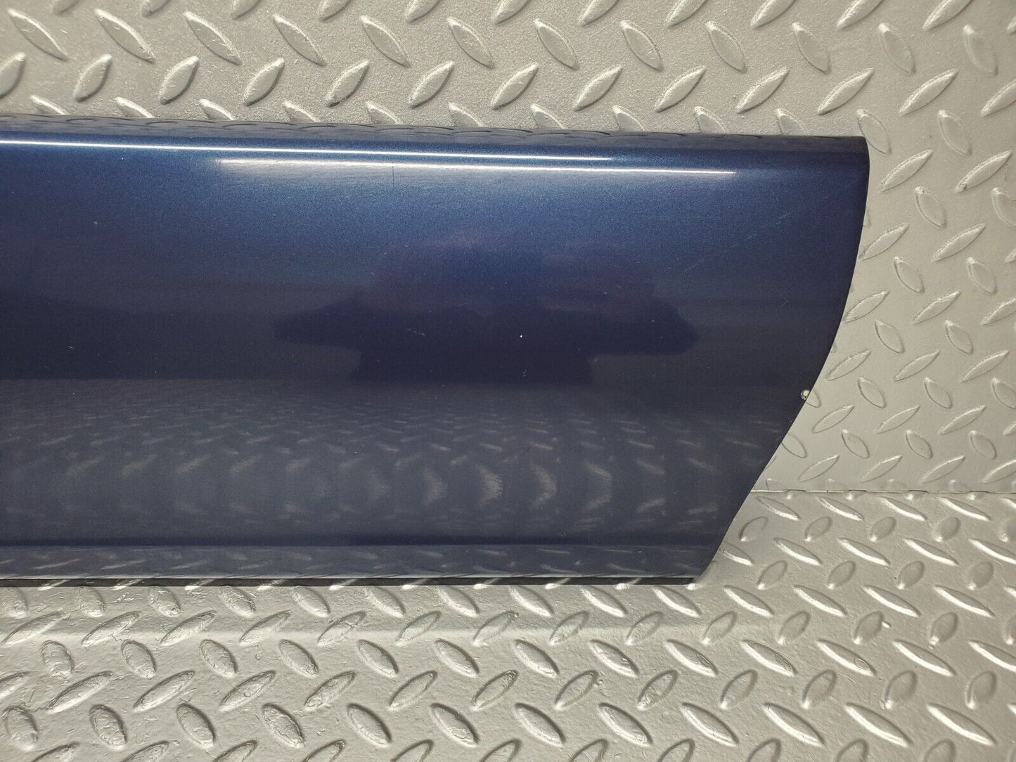 46746 Mercedes-Benz R129 320SL Coupe Right Door Lower Moulding Trim 1296902240