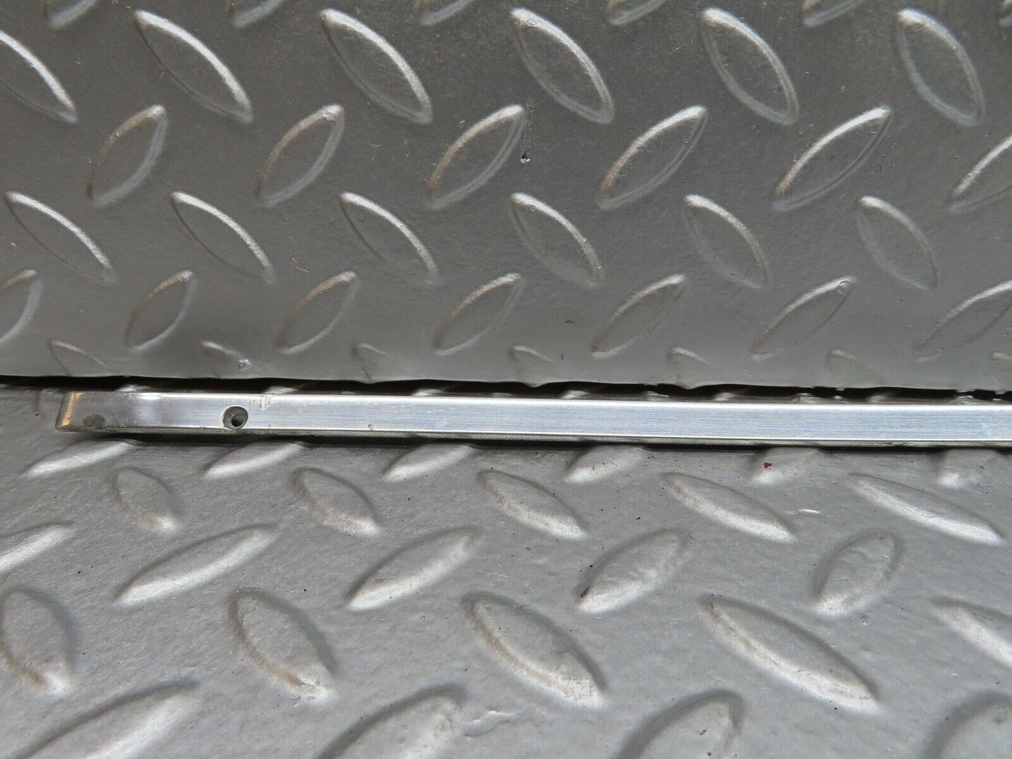 20446 Mercedes-Benz W114 280CE Coupe Sunroof Chrome Trim