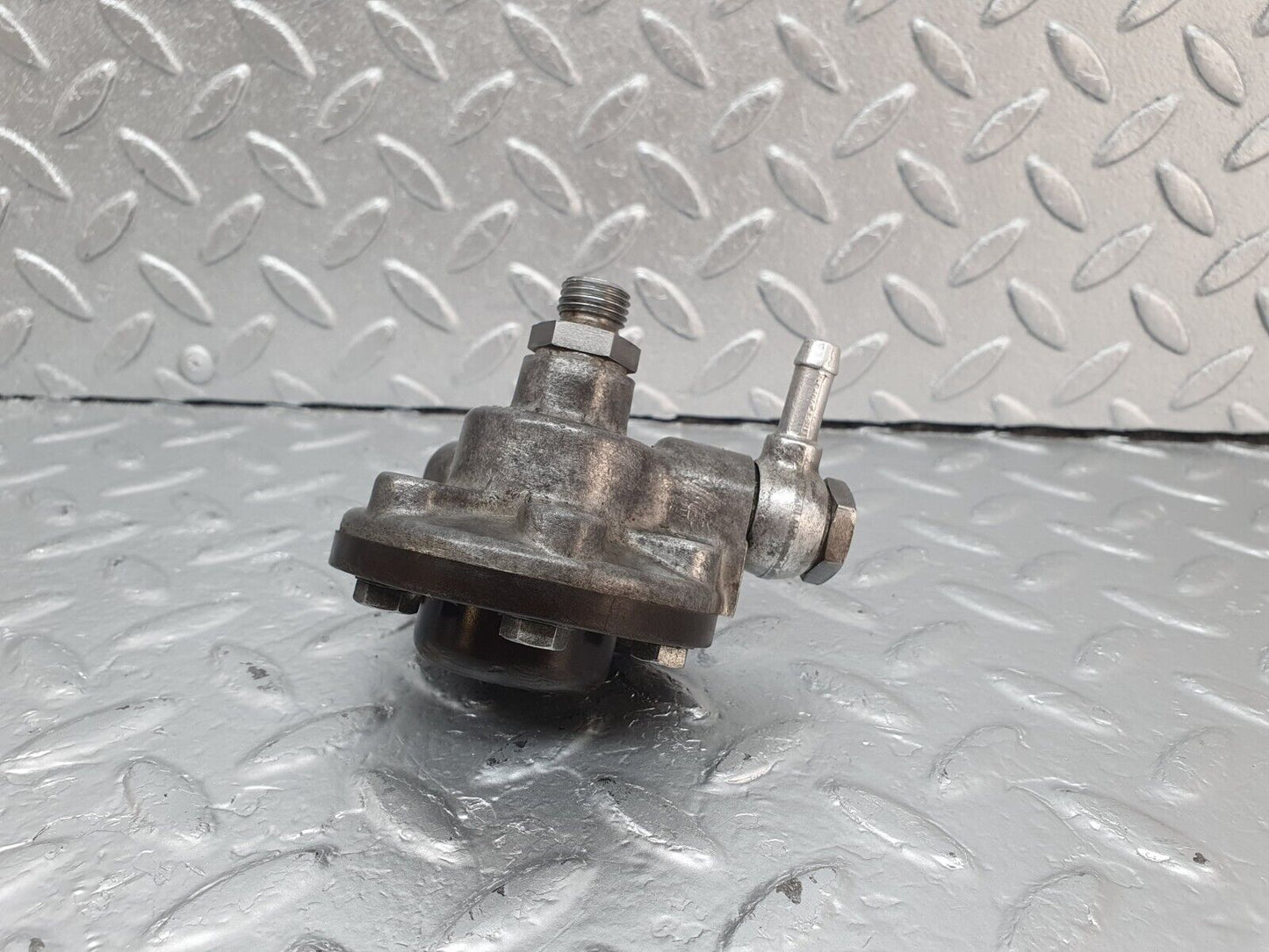 43270 Mercedes-Benz W108 280SE Fuel Backflow Damper Regulator 1270780291 1270700268