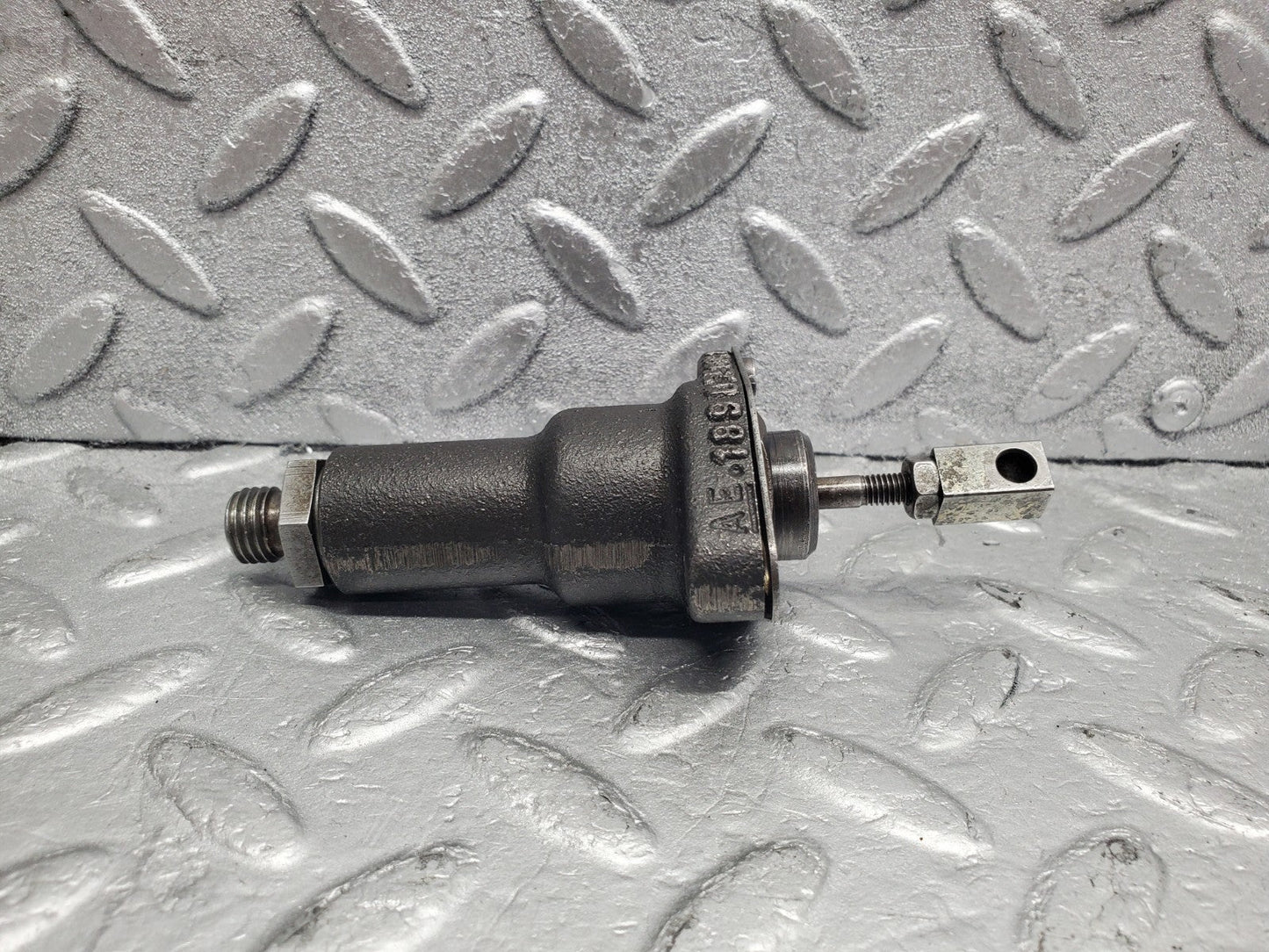 W112 idle regulator cylinder used OEM