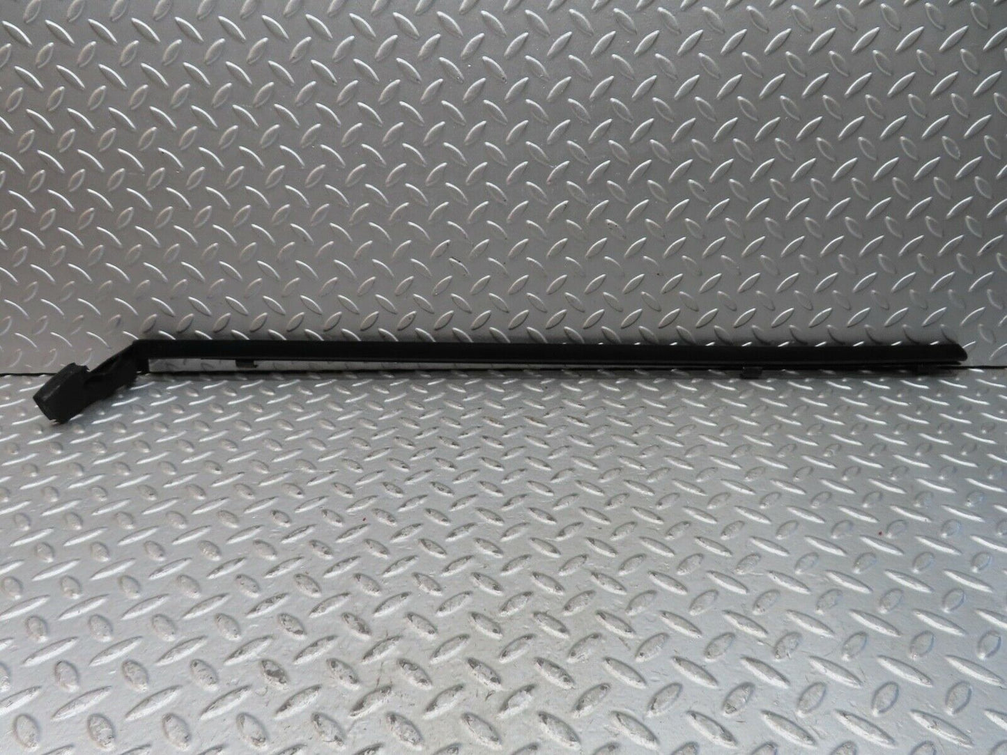 19739 Mercedes-Benz C140 CL420 Coupe Right Door Inner Window Weatherstrip Seal