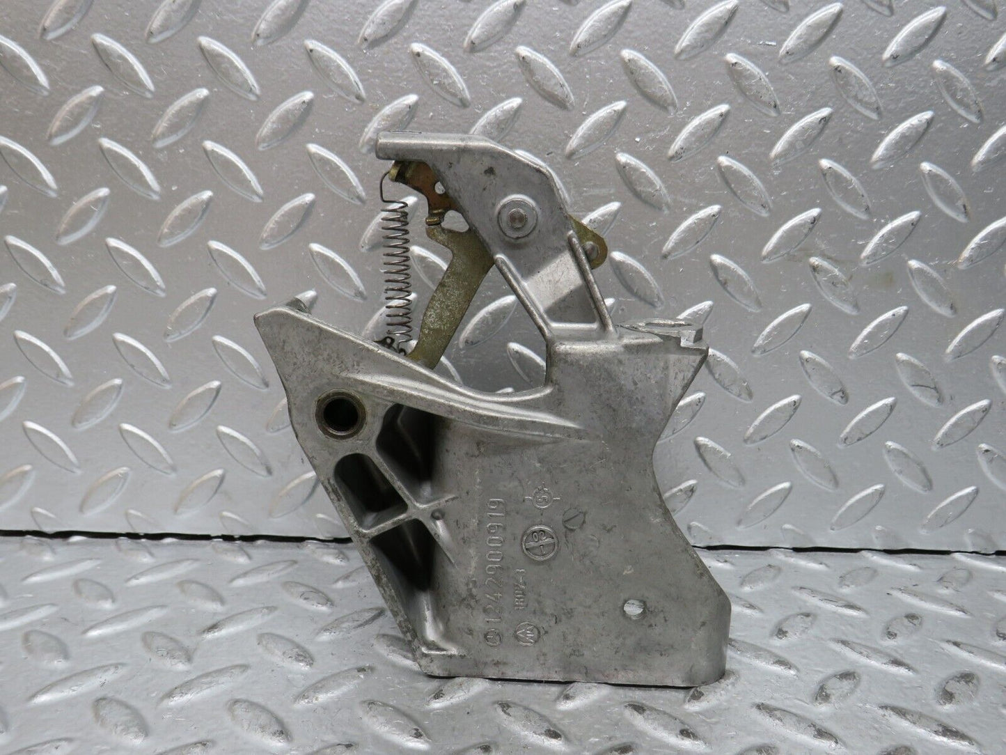 29030 Mercedes-Benz C124 320CE Coupe Brake Pedal Bracket 1242900919
