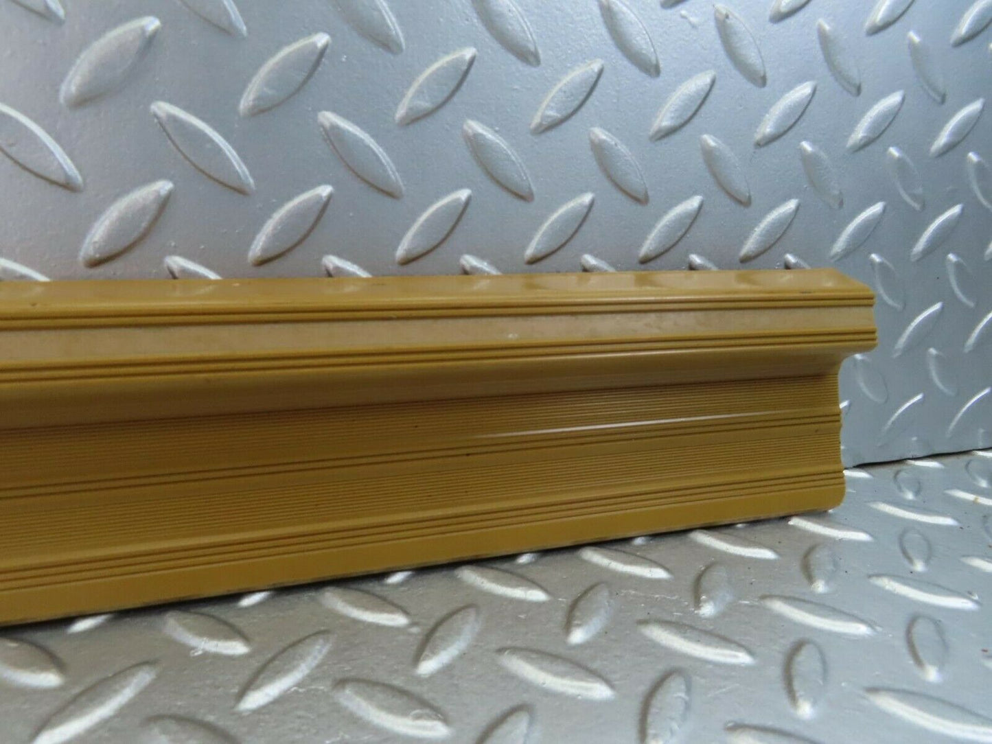 10689 Mercedes-Benz W123 230E Front Right Door Sill