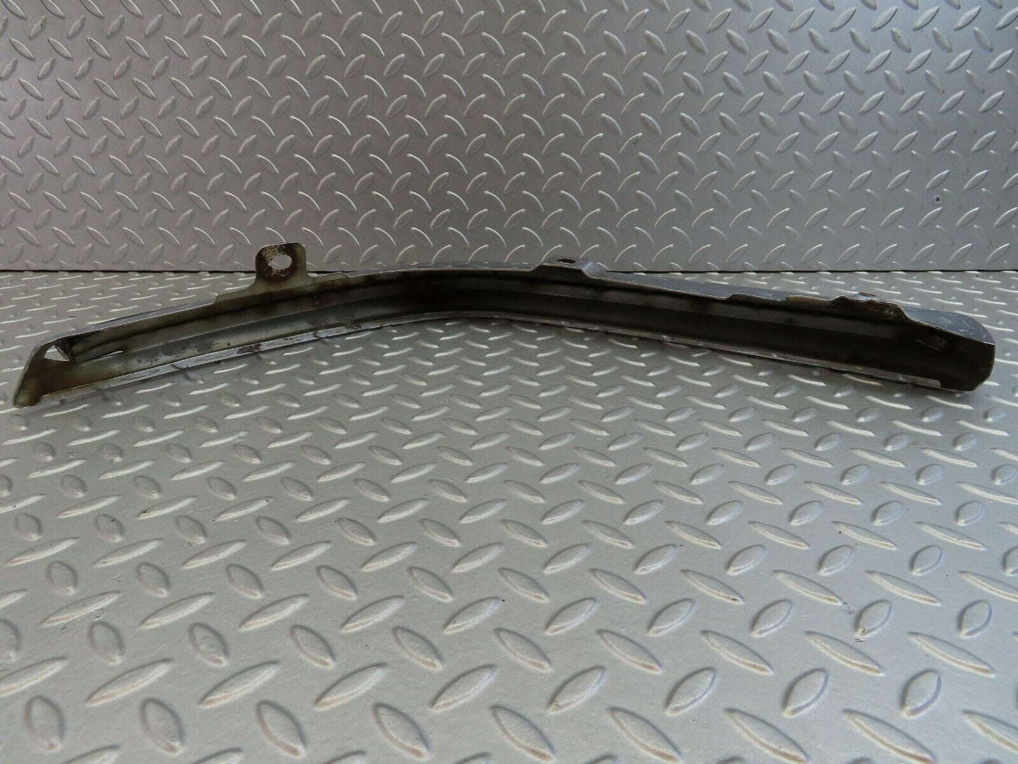 7326 Mercedes-Benz W116 450SE Front Right Upper Bumper Chrome