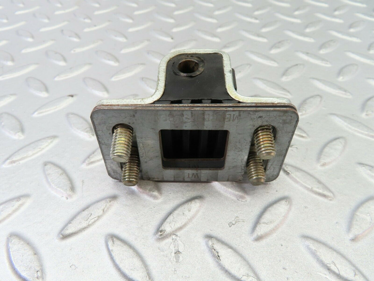 7721 Mercedes-Benz S123 230TE Wagon Door Lock Latch Left Side