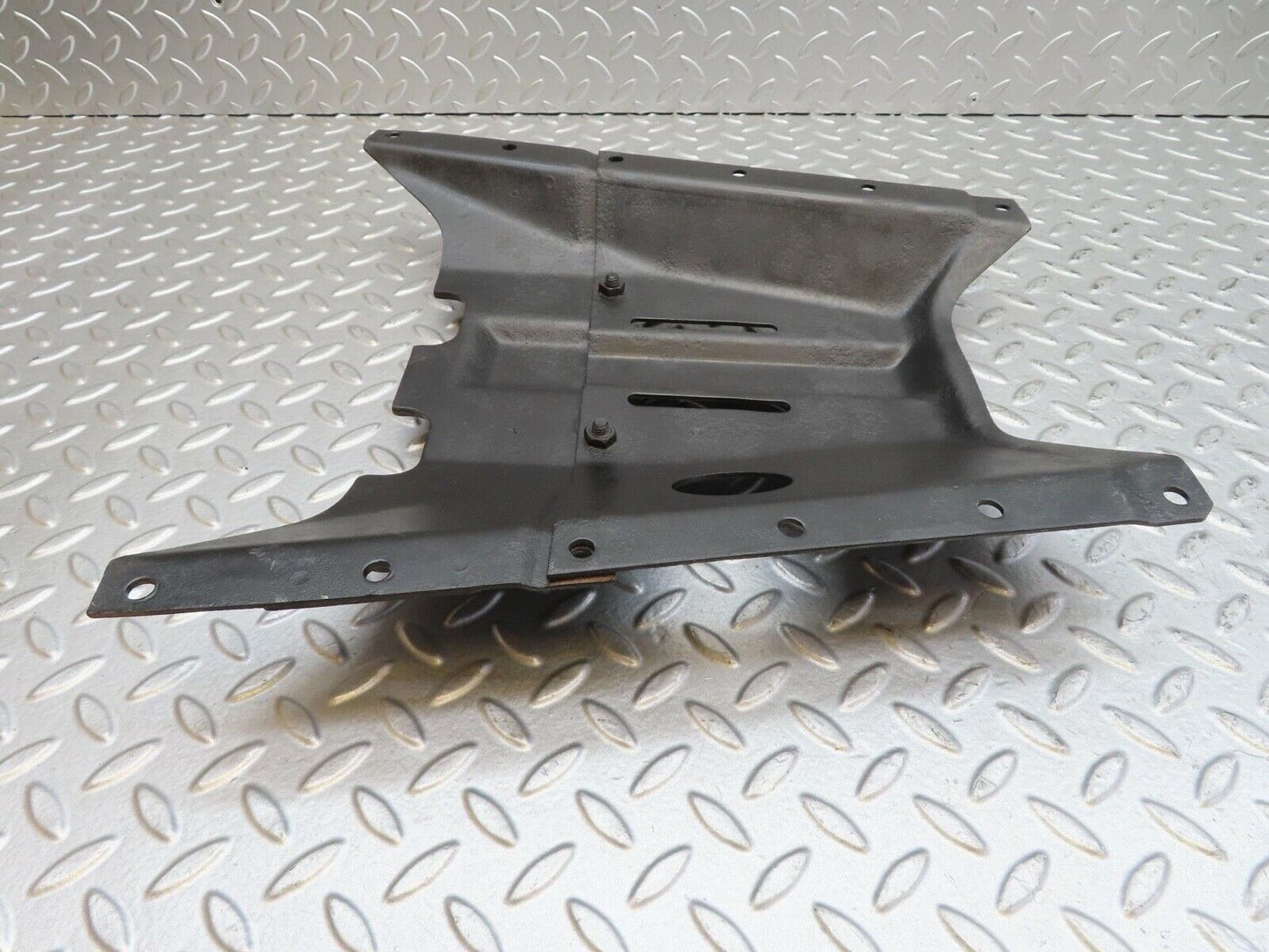 13776 Mercedes-Benz R107 450SL Gearbox Mount Bracket
