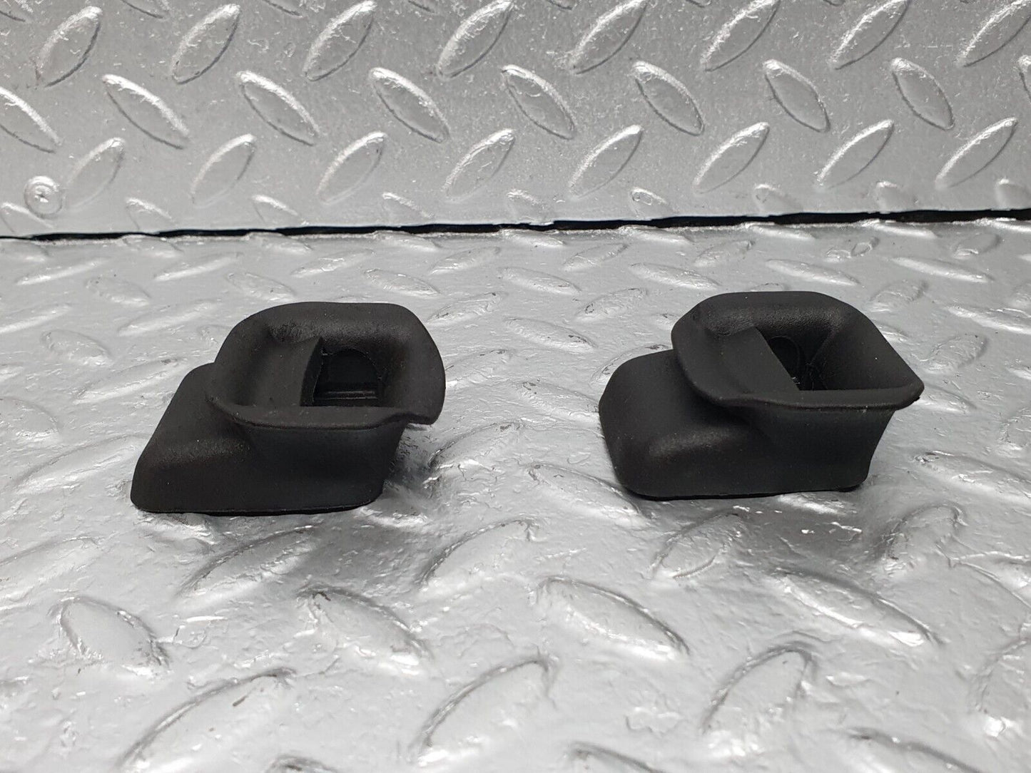 41876 Mercedes-Benz W202 C200 Rear Door Check Strap Rubber Seal 2x 2027372430