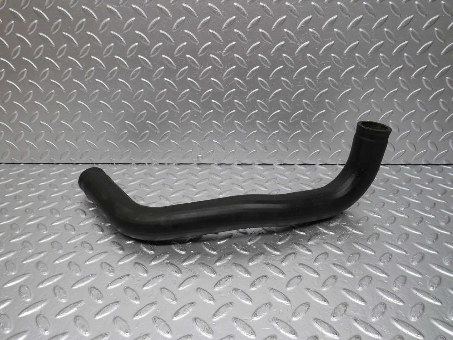 31060 Mercedes-Benz W123 200D Radiator Hoses 1235010482