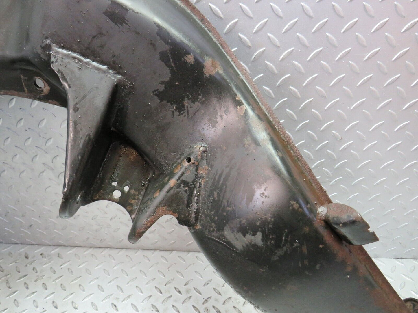 5524 Mercedes-Benz W114 280CE Coupe Rear Subframe Axle Carrier