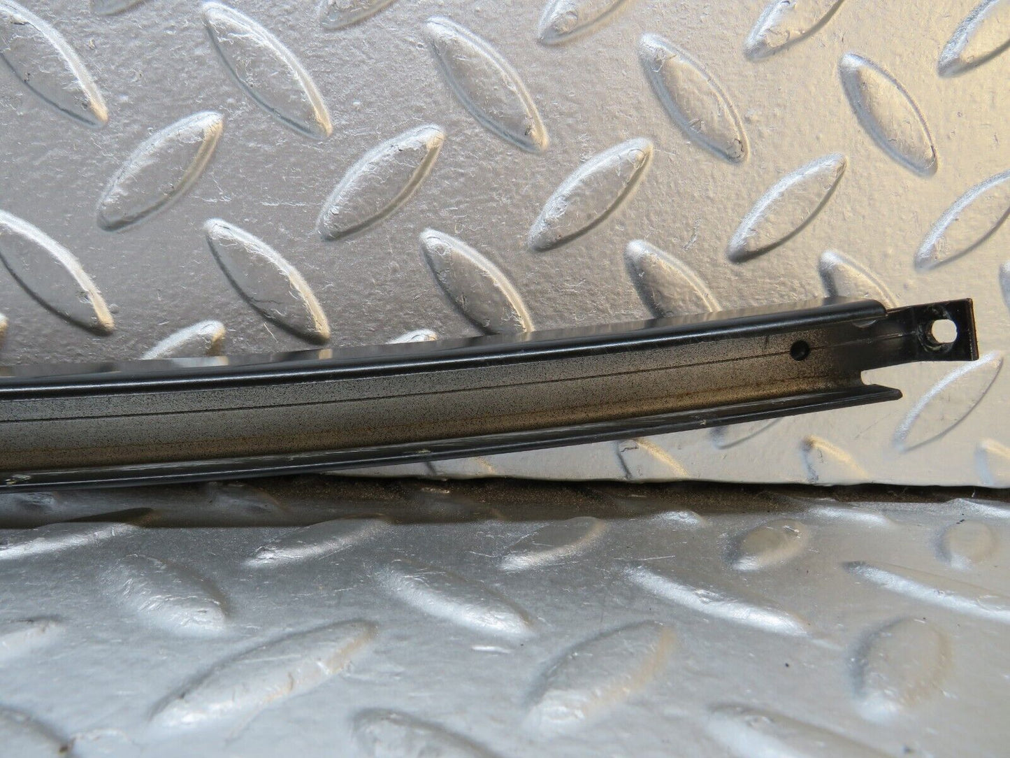 31211 Mercedes-Benz S124 220TE Wagon Rear Left Door Window Channel