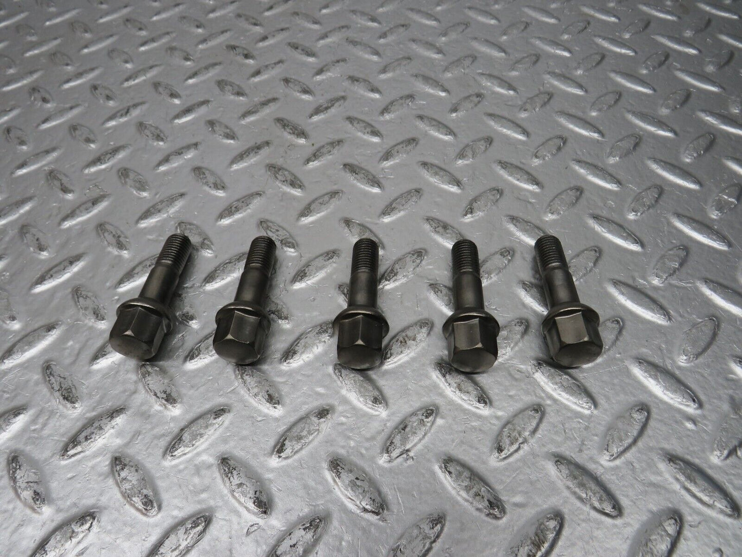 31866 Mercedes-Benz 5x Alloy Wheel Lug Bolt M12x1.5