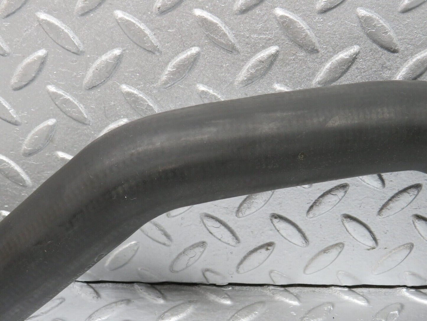 39588 Mercedes-Benz R129 320SL Coupe Radiator Lower Hose Pipe 1295012482