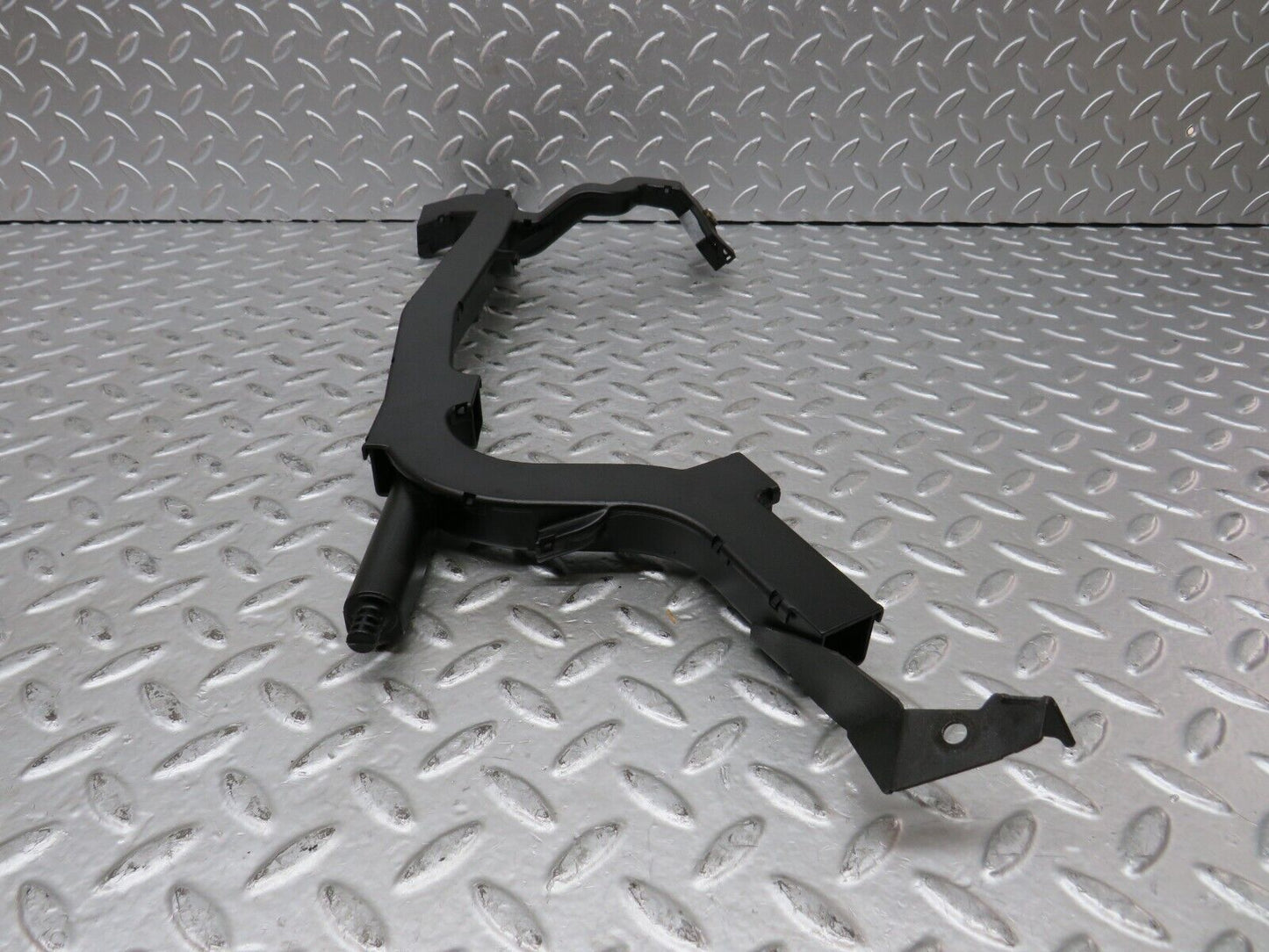 27838 Mercedes-Benz S124 300TE Engine Cable Channel