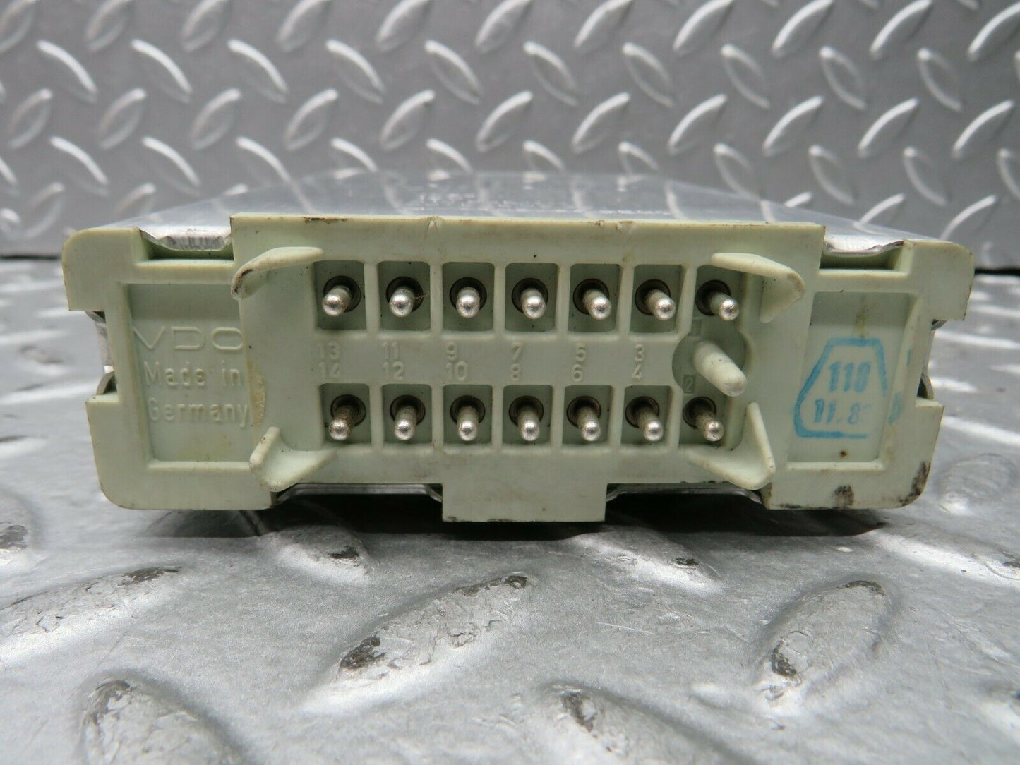 22110 Mercedes-Benz S123 280TE Cruise Control Module Unit 0015457932