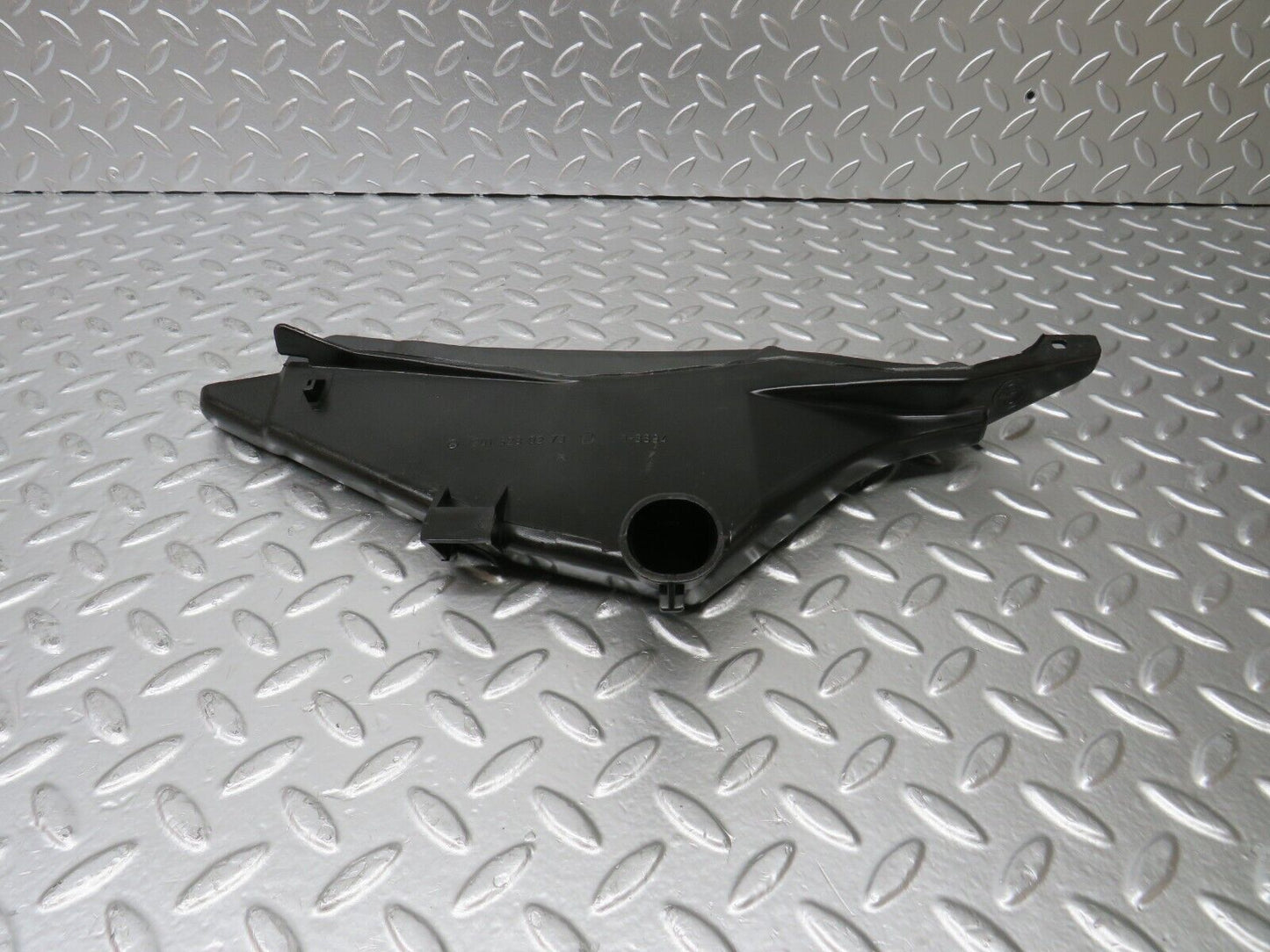 25141 Mercedes-Benz W201 190D Front Right Rain Gutter Drain Channel 2016280273