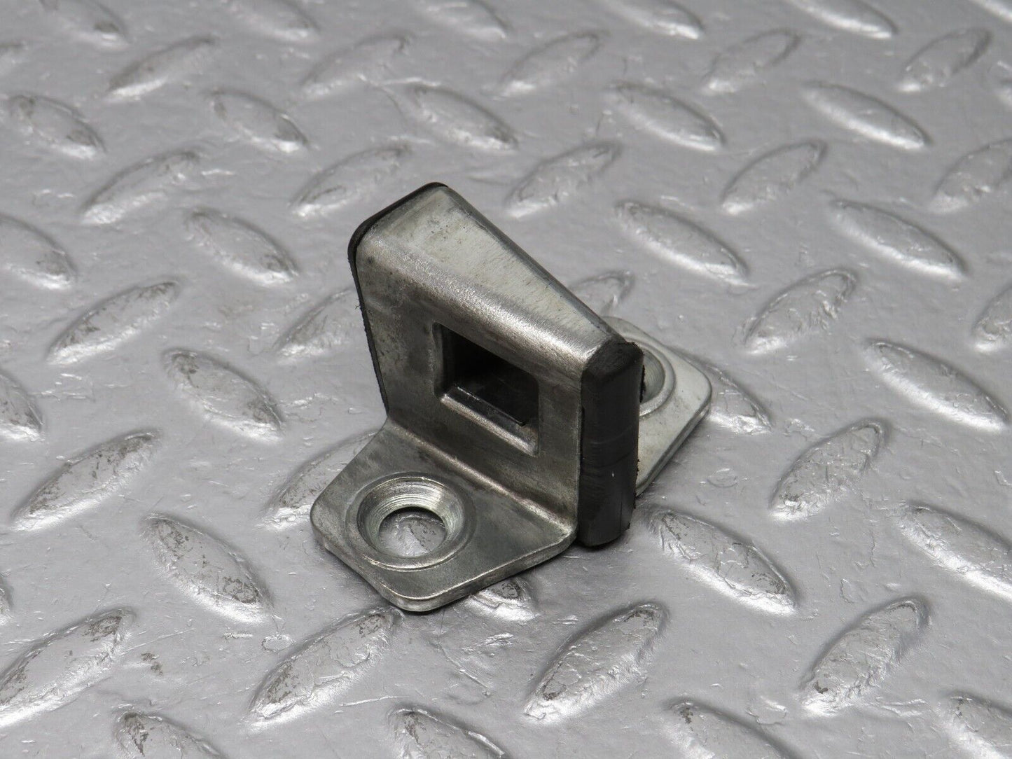 38860 Mercedes-Benz W201 190E 2.6L Door Lock Latch
