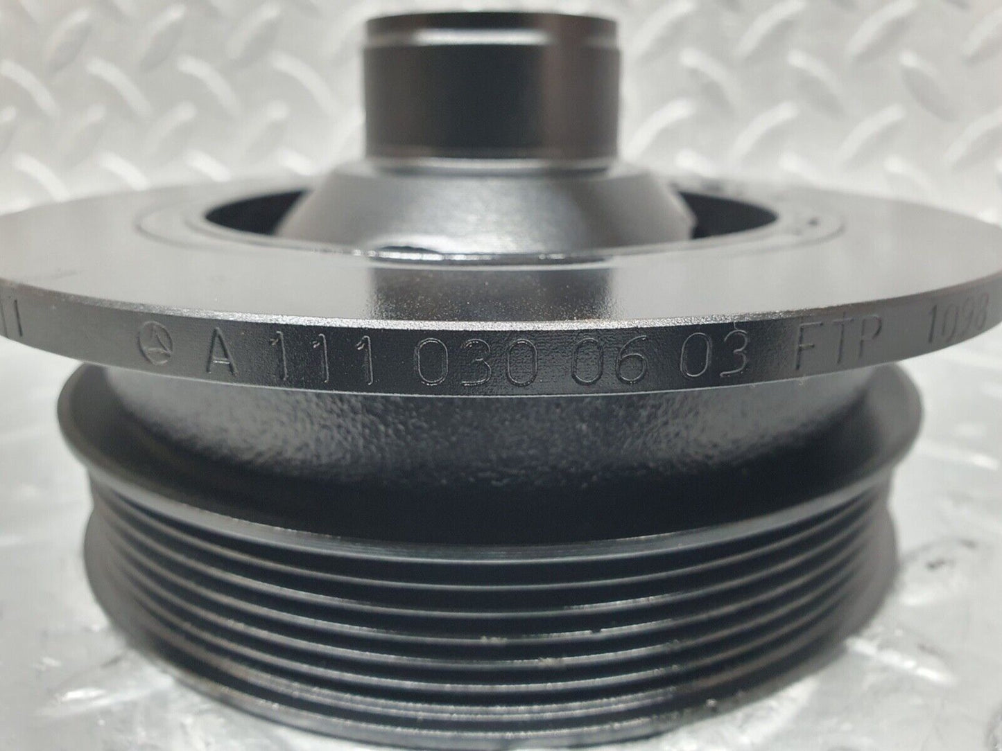 42025 Mercedes-Benz W202 C200 Crankshaft Vibration Damper Pulley 1110300603