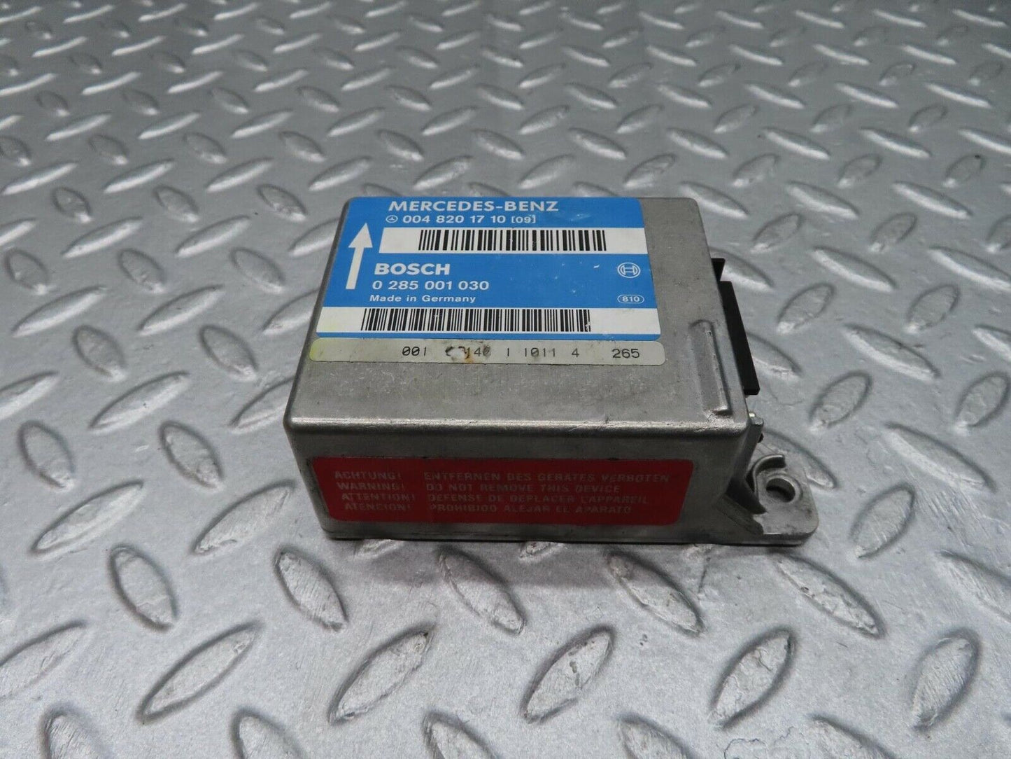 11920 Mercedes-Benz R129 300SL Coupe Air Bag Control Unit Bosch 0048201710